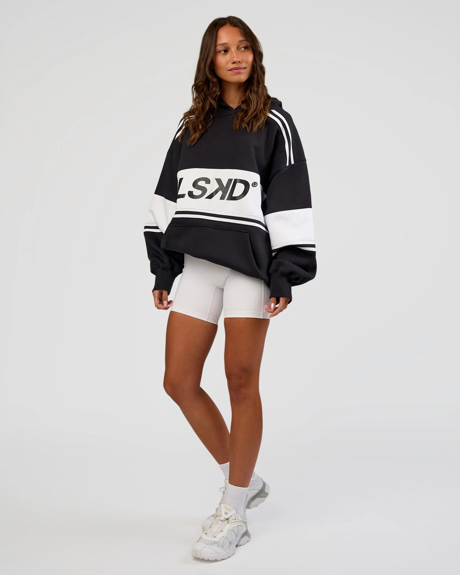A-Team Oversized Hoodie - Caviar-White - Image 11