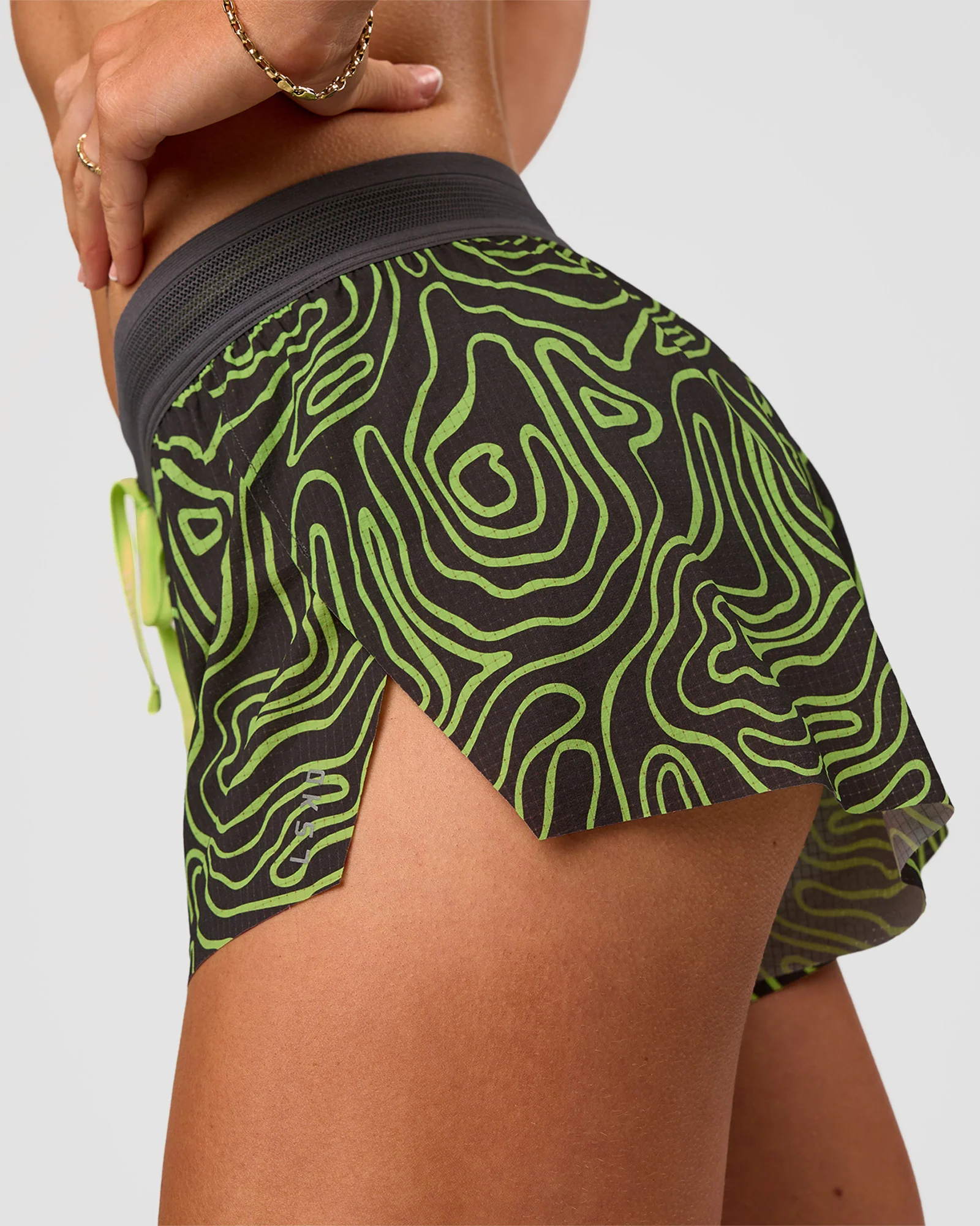 Accelerate 3" Mid-Rise Running Short - Friction Print Hyper Green - Image 6