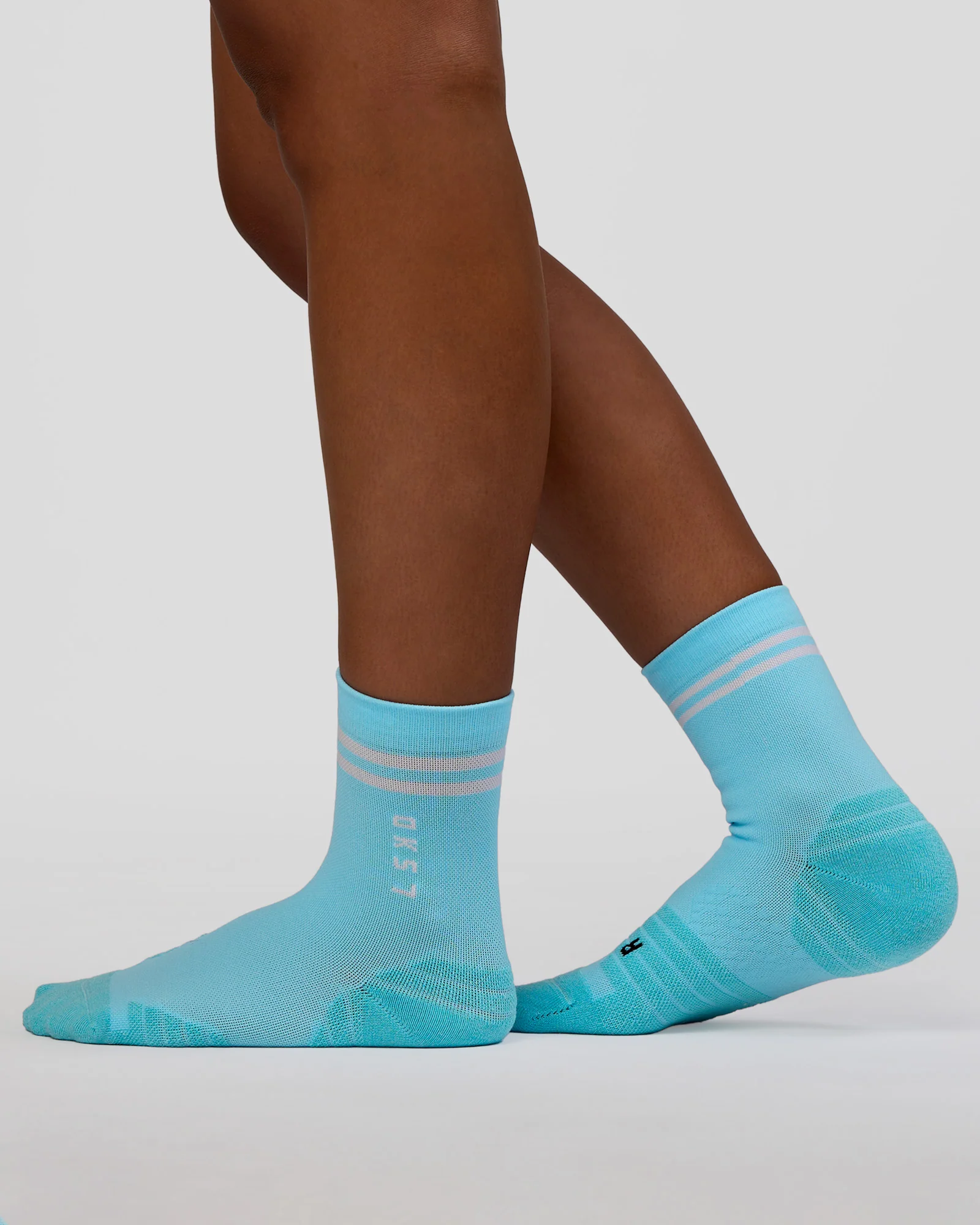 Accelerate Performance Quarter Socks - Baltic Sea-White - Image 2