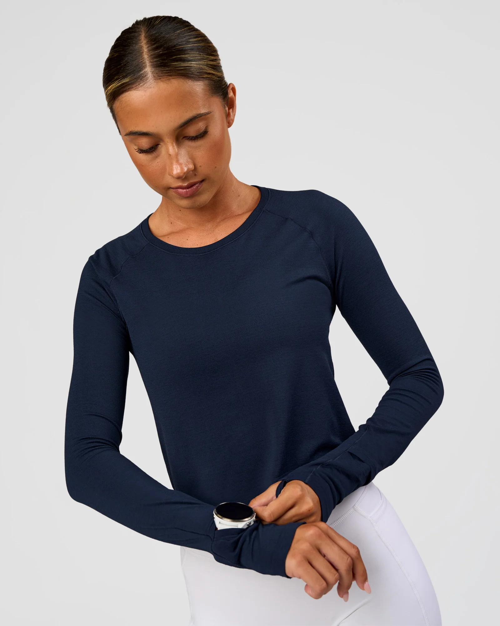 AeroFLX+ Seamless Long Sleeve Skimmer Tee - Future Navy/Future Navy - Image 7
