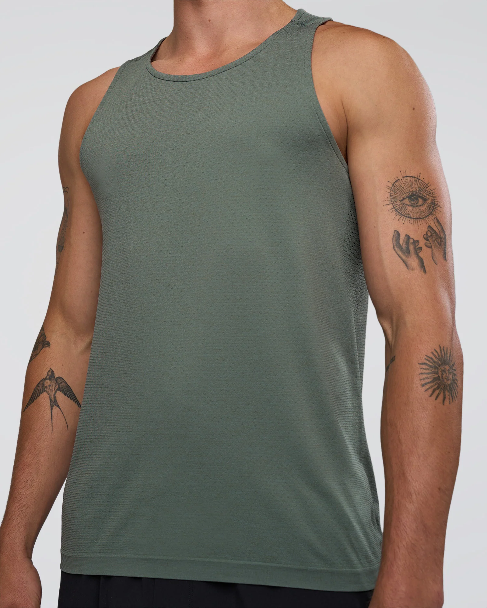 AeroFLX+ Seamless Tank - Graphite/Graphite - Image 5