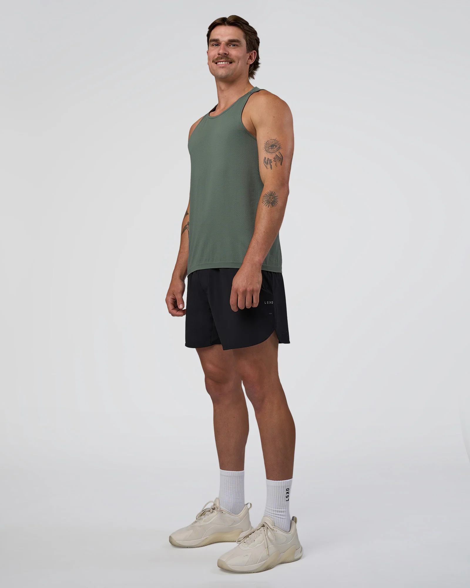 AeroFLX+ Seamless Tank - Graphite/Graphite - Image 6