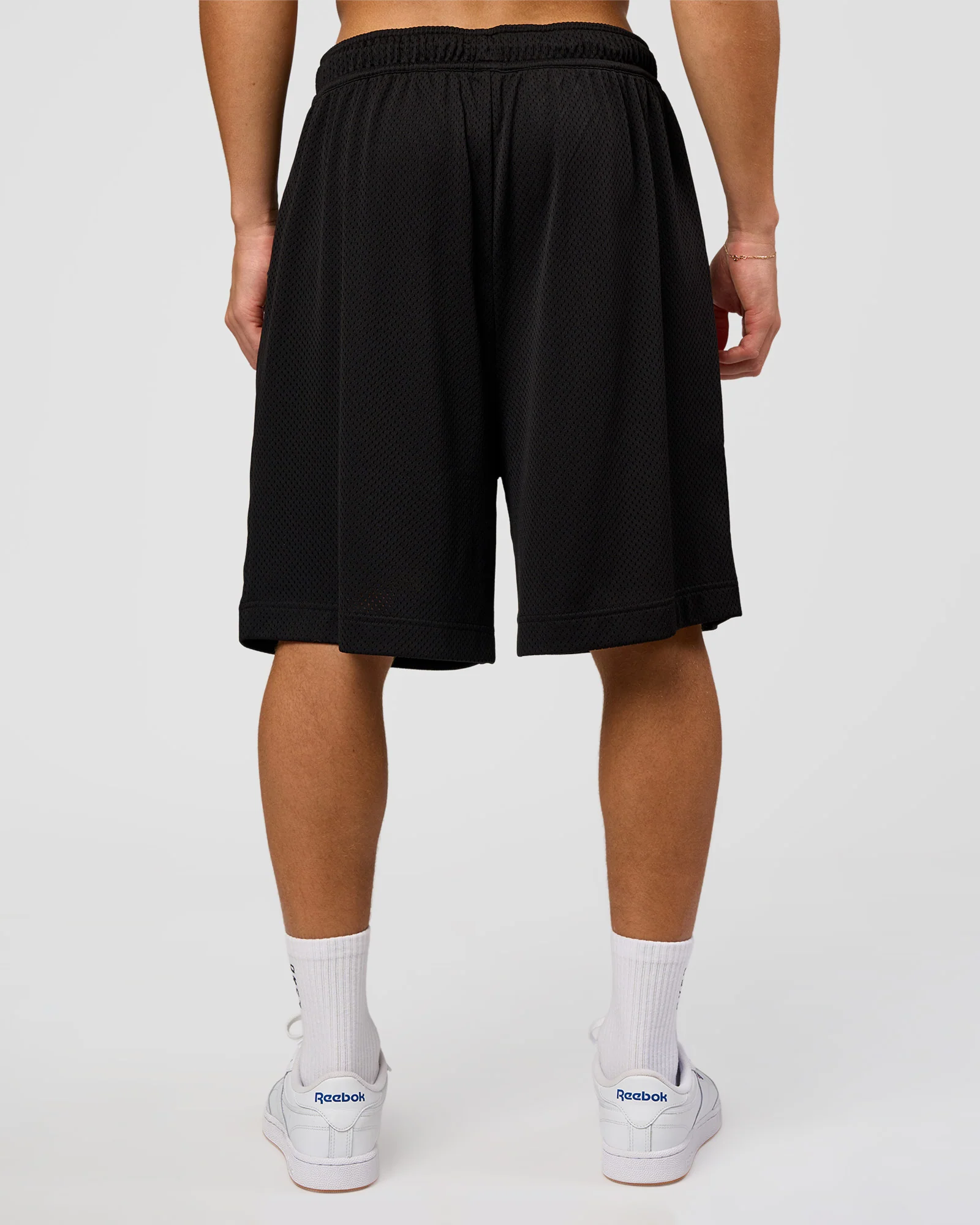AirCore Mesh 7" Short - Black - Image 4