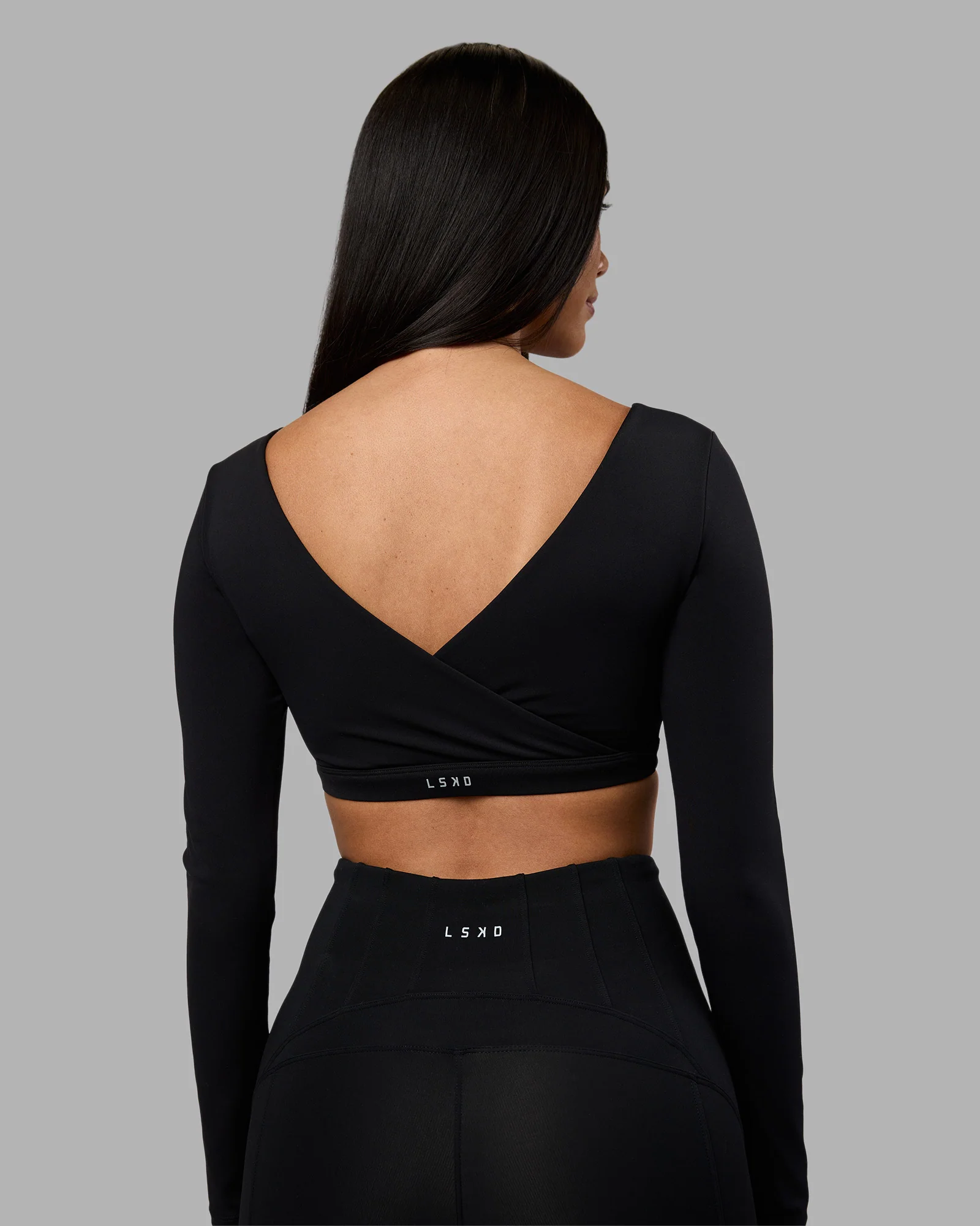Aria Long Sleeve Sports Bra - Black - Image 2