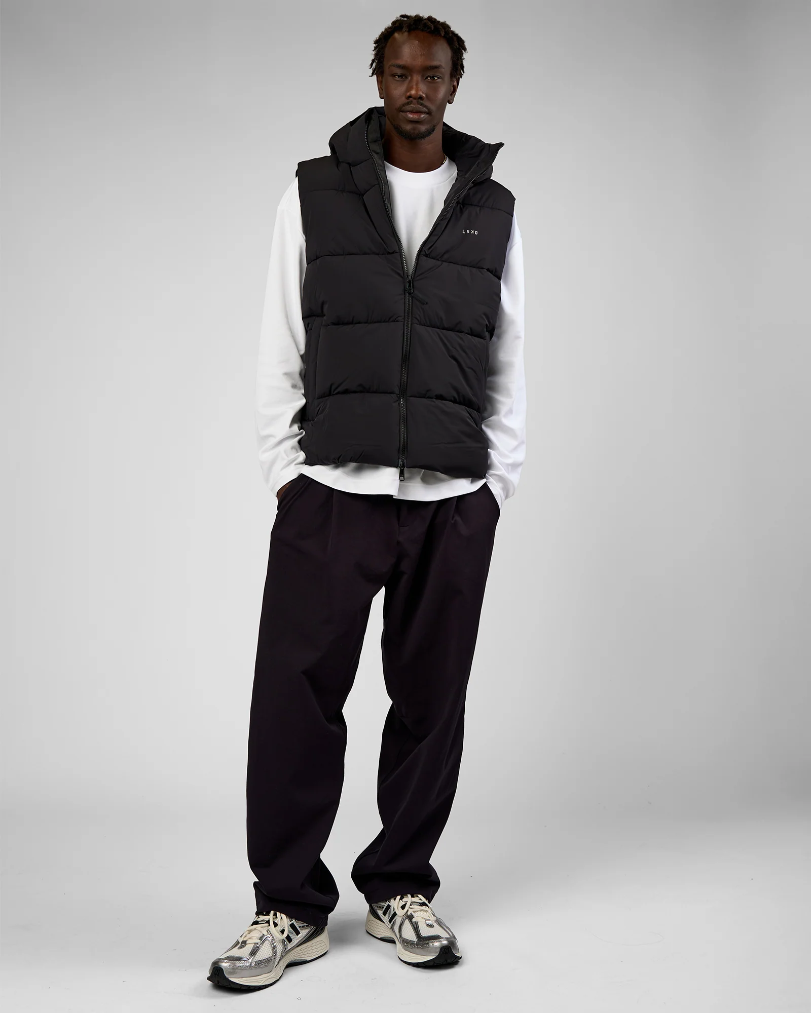 Base Puffer Vest - Black - Image 5
