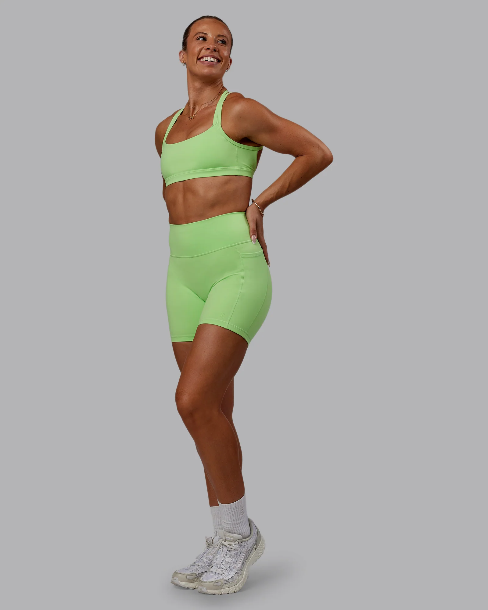 Bree Masters Fusion Ultra High-Rise 6" Short Pockets - Pastel Lime - Image 10