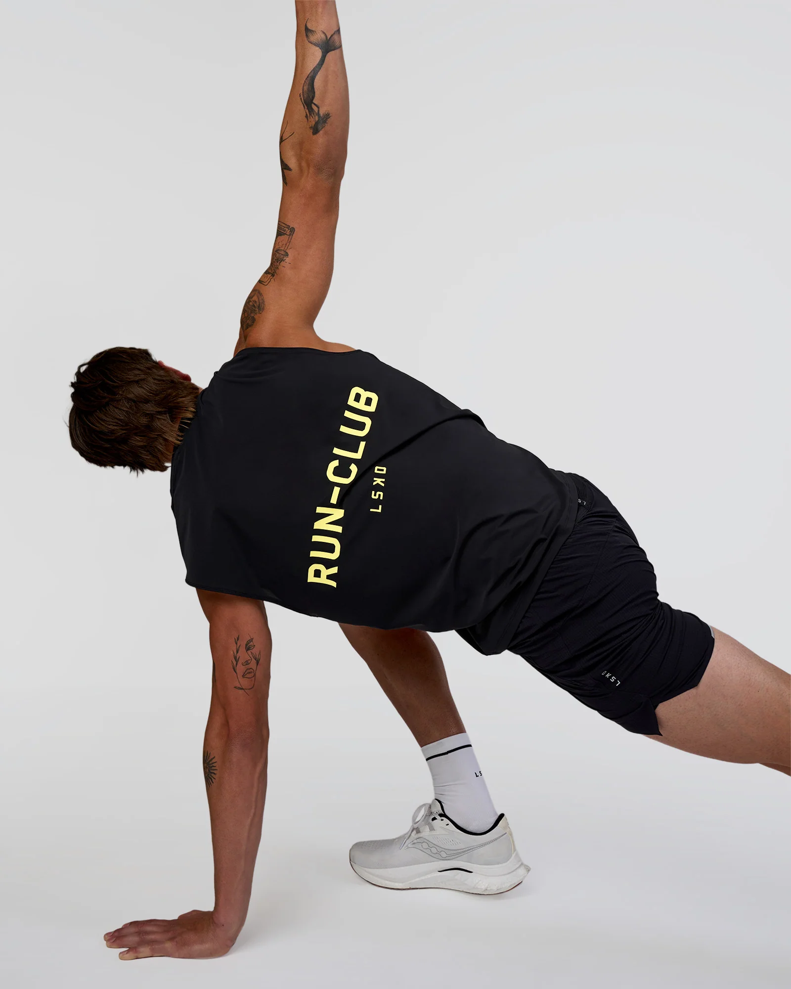 Cadence RUN CLUB Muscle Tank - Black-Yellow Fizz - Image 5