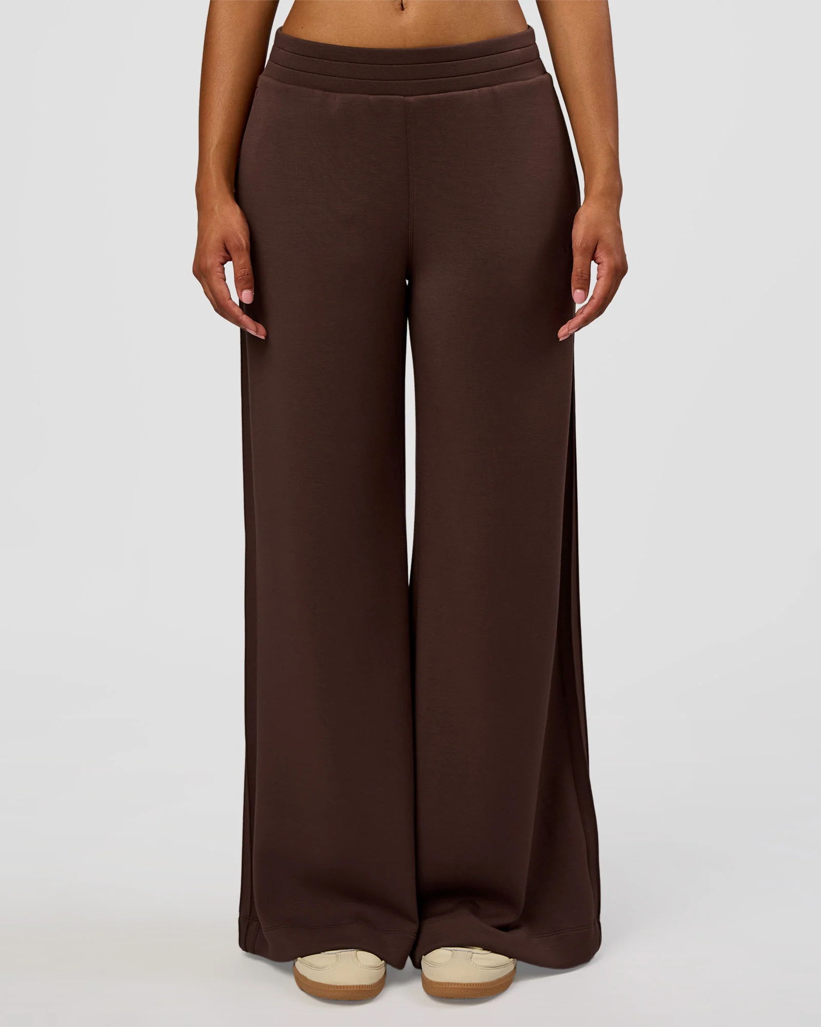 CF Elevate SoftTouch Pintuck Wide Leg Pant - Hot Chocolate - Image 2