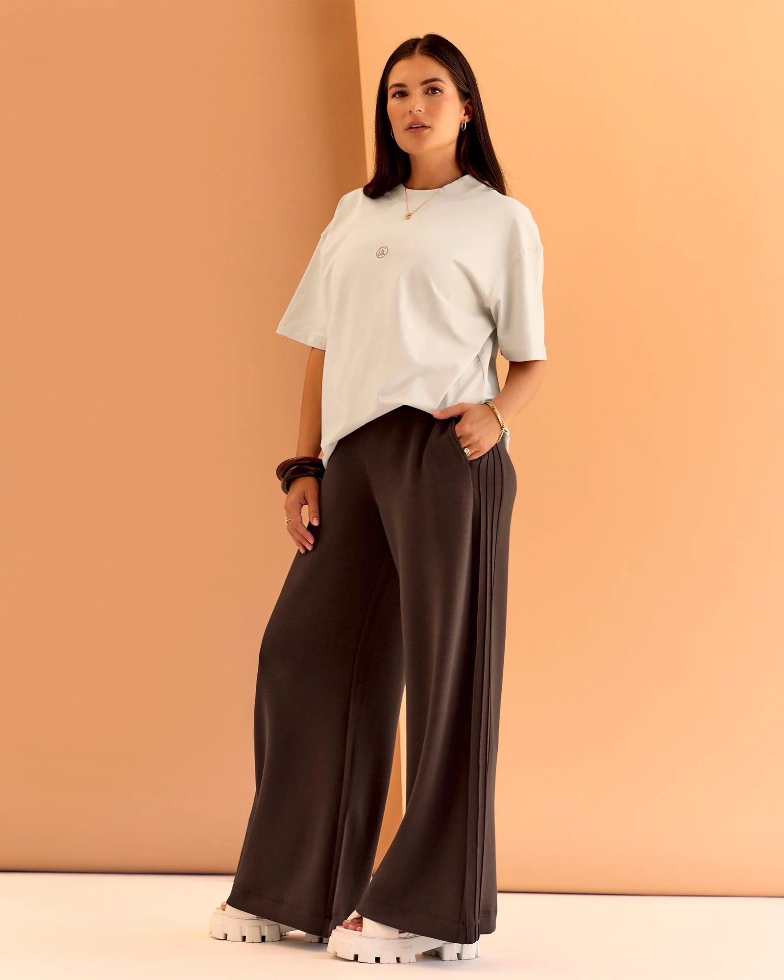 CF Elevate SoftTouch Pintuck Wide Leg Pant - Hot Chocolate - Image 6