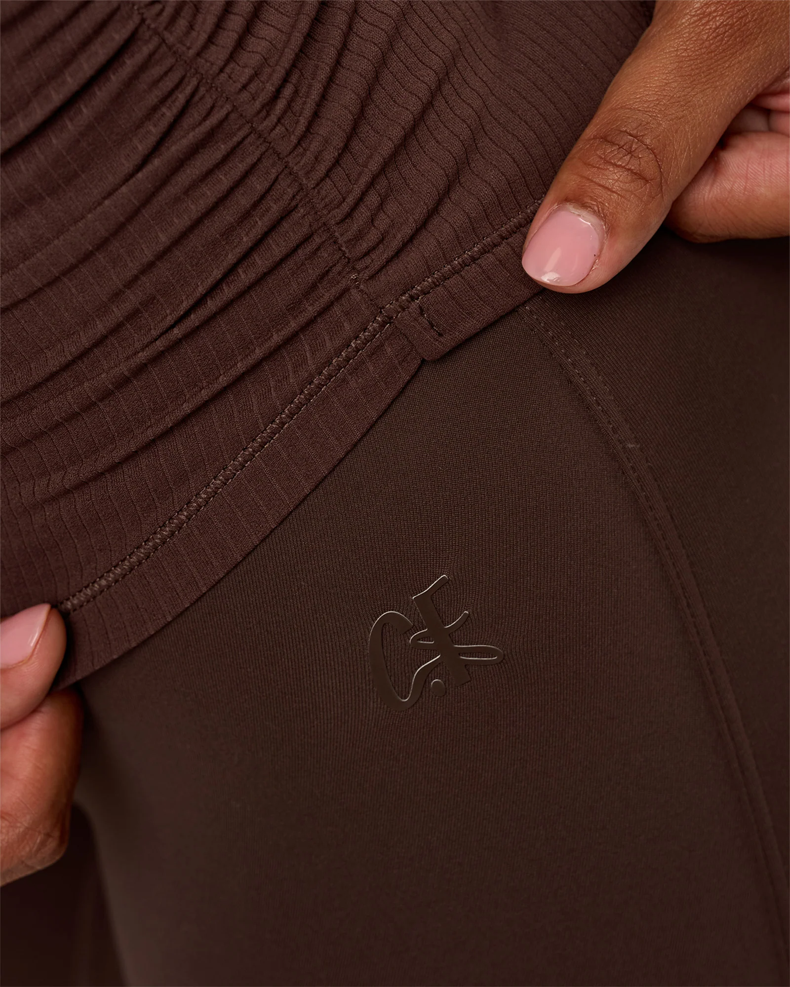 CF Fold Over High-Rise Flared Legging - Hot Chocolate - Image 2