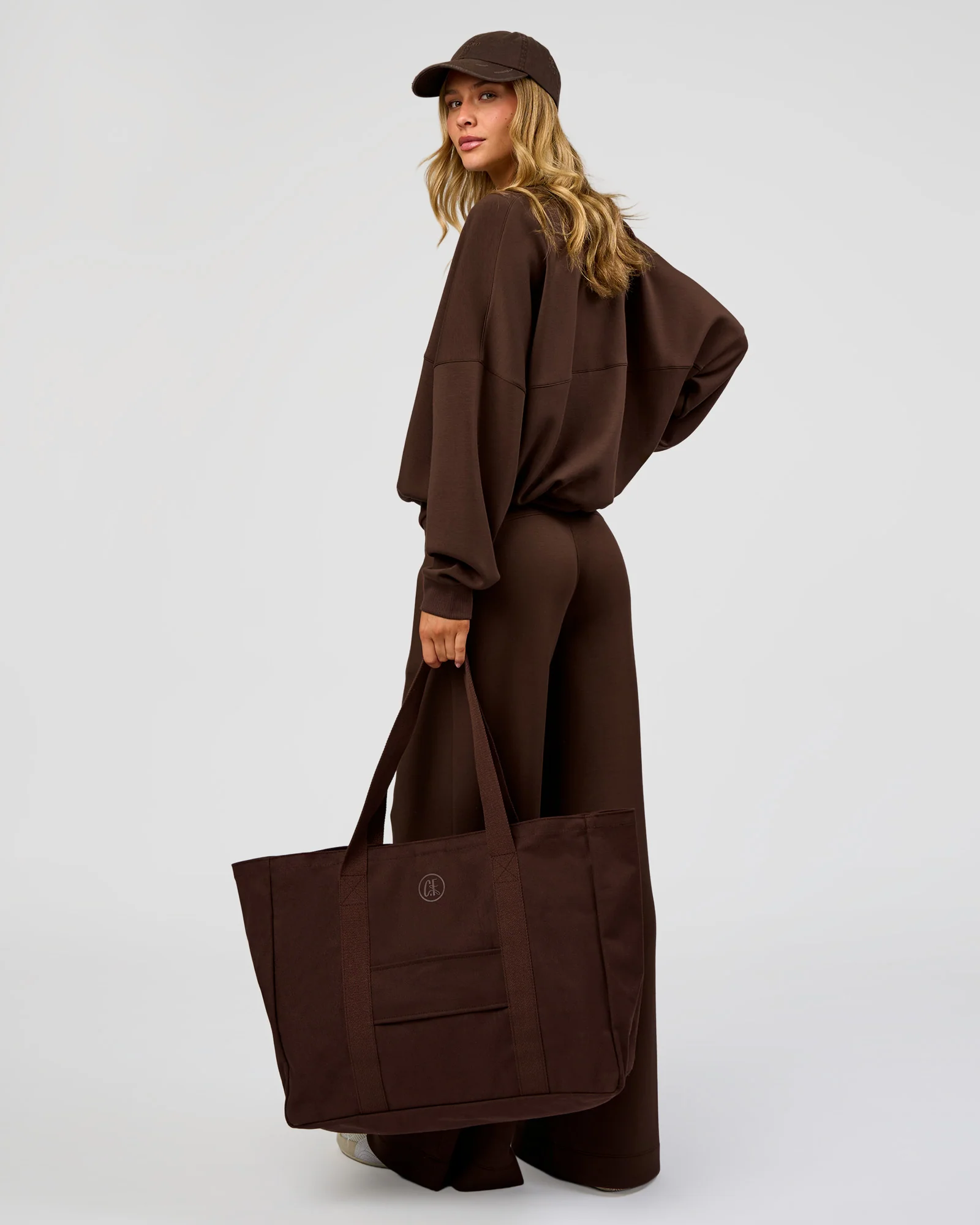 CF Move Through Tote - Hot Chocolate - Image 17