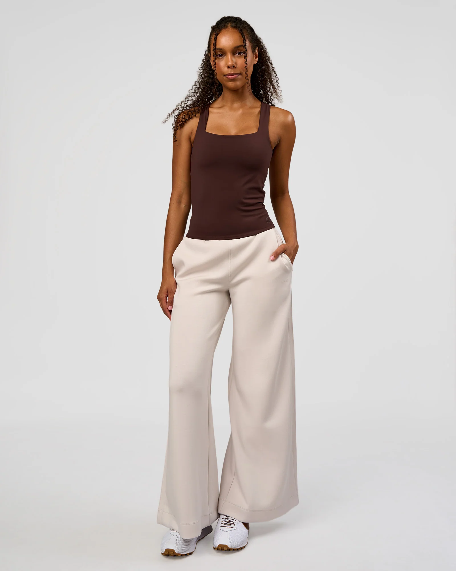 CF Train Hard Shelf Bra Tank - Hot Chocolate - Image 3