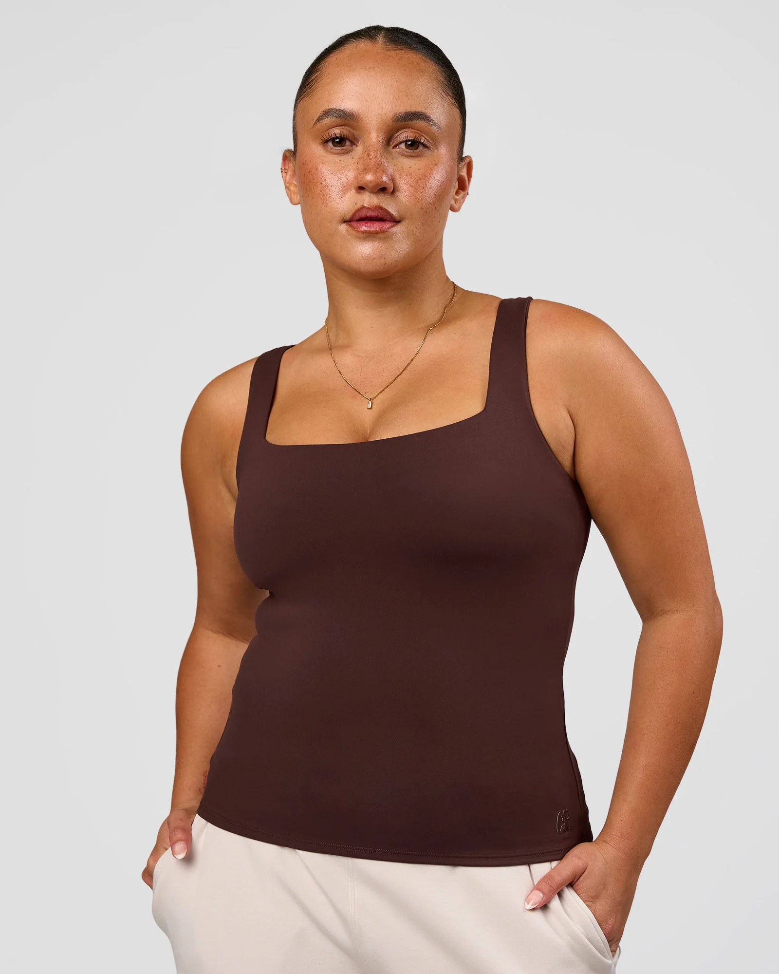 CF Train Hard Shelf Bra Tank - Hot Chocolate - Image 8