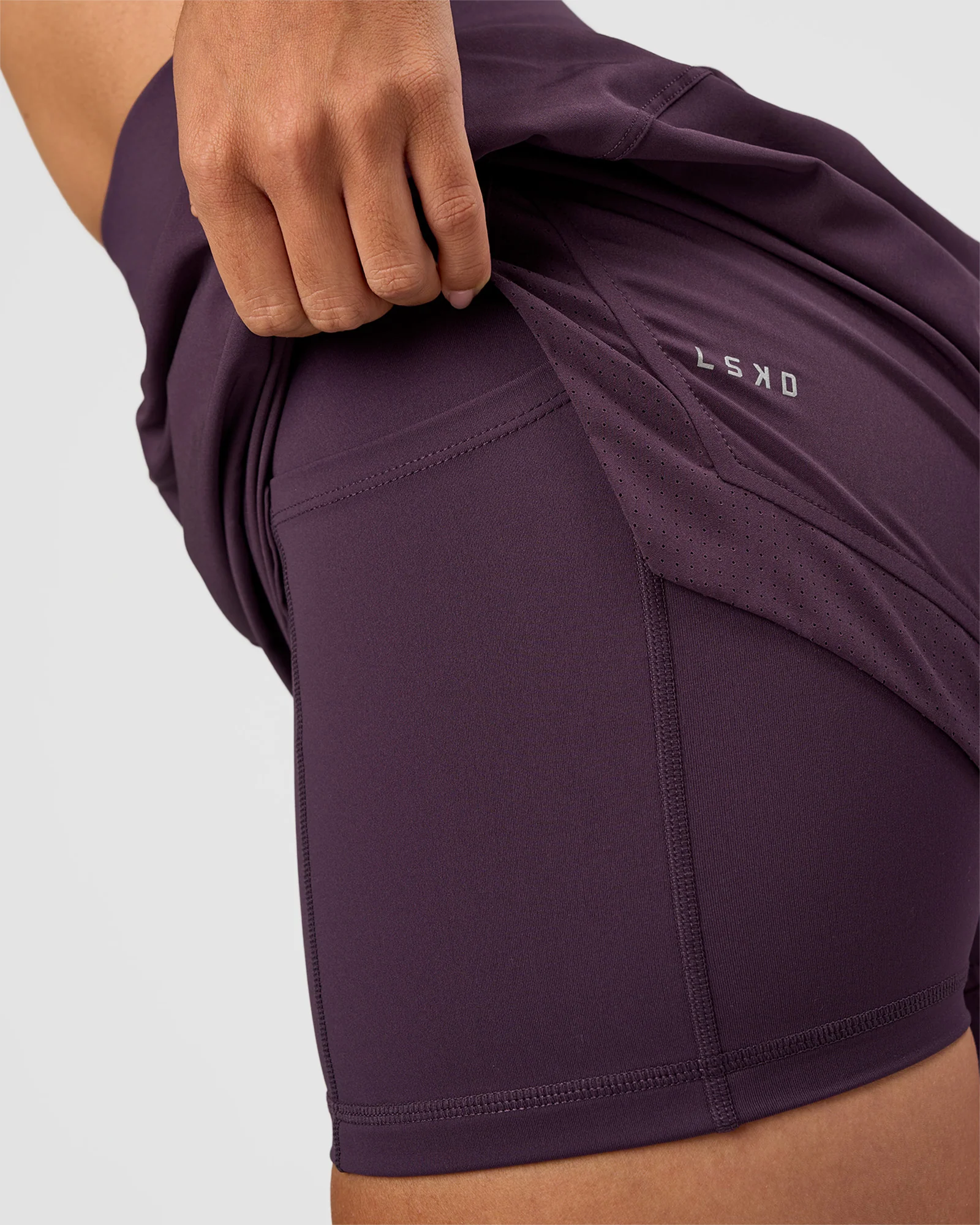 Challenger 5" Lined Performance Short - Midnight Plum - Image 3