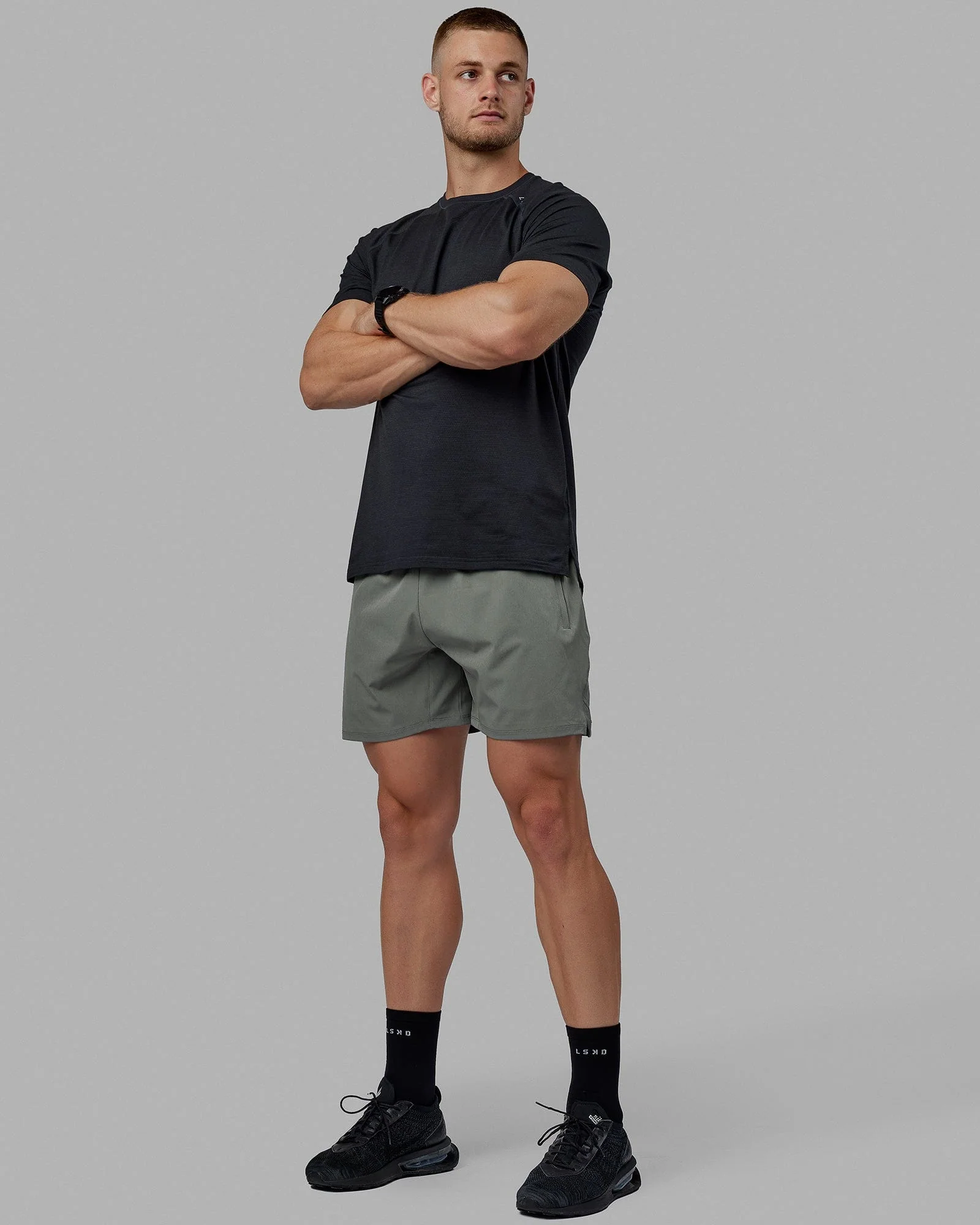 Challenger 6" Performance Short - Graphite - Image 5