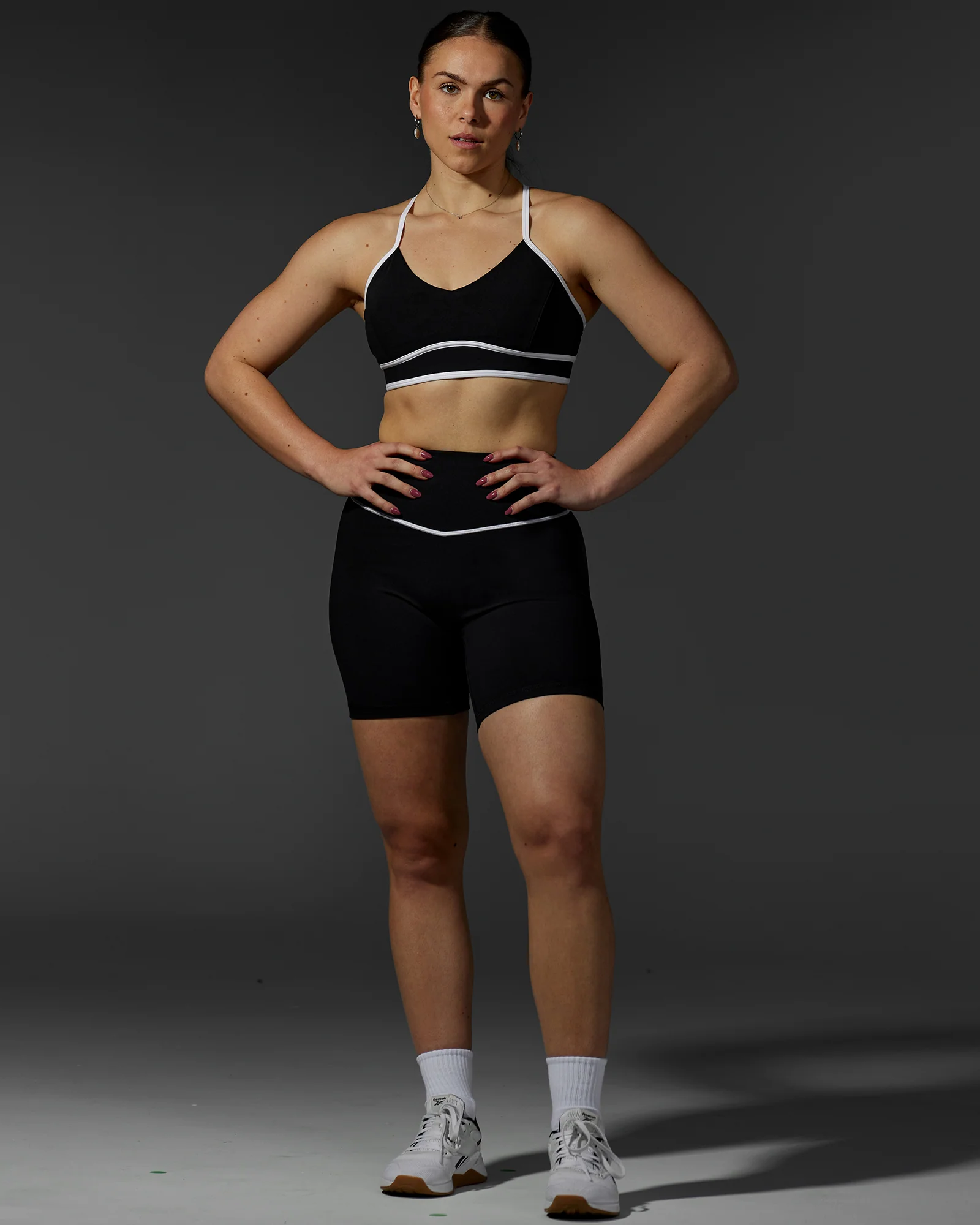 Contrast Sports Bra - Black-White - Image 4
