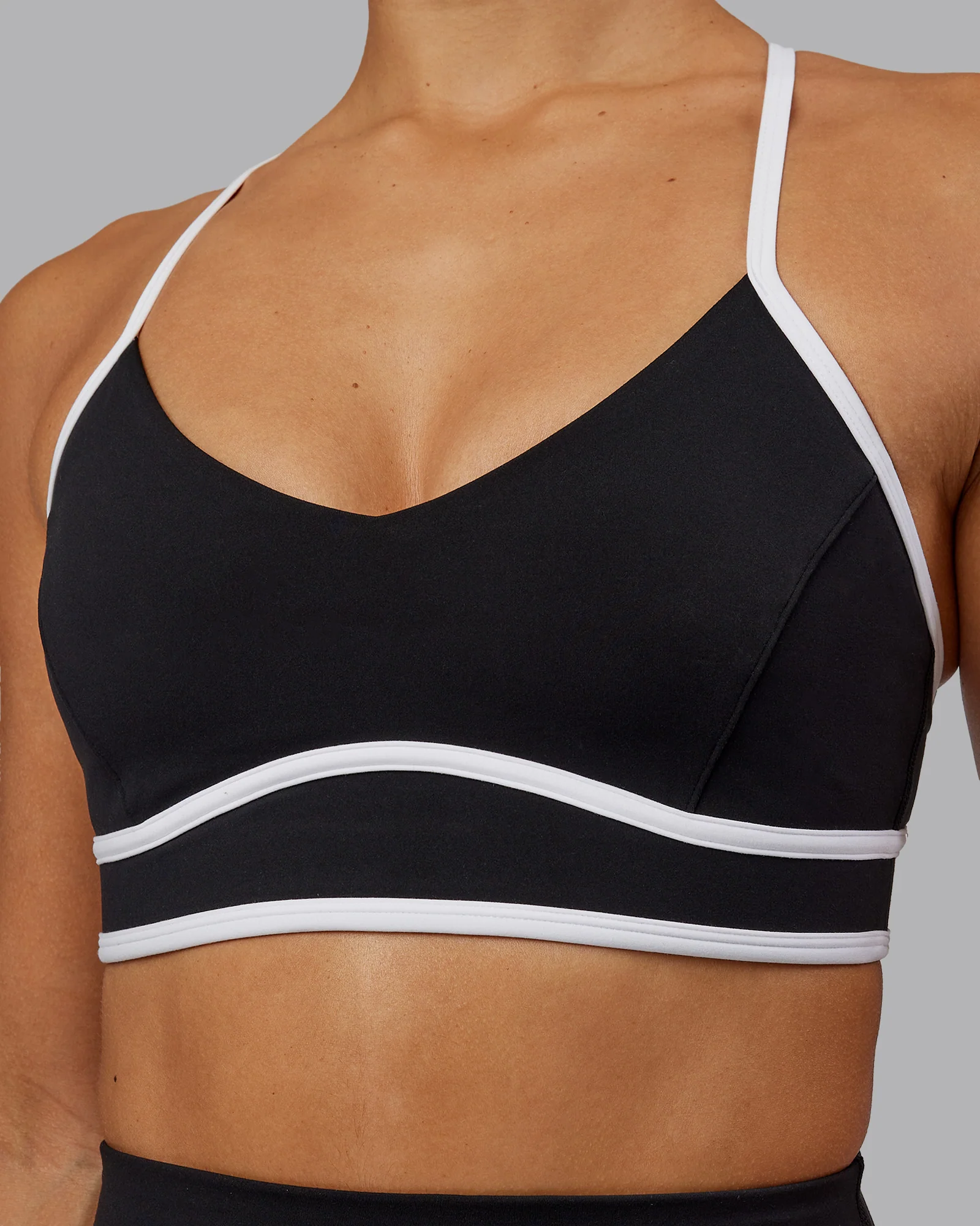Contrast Sports Bra - Black-White - Image 5