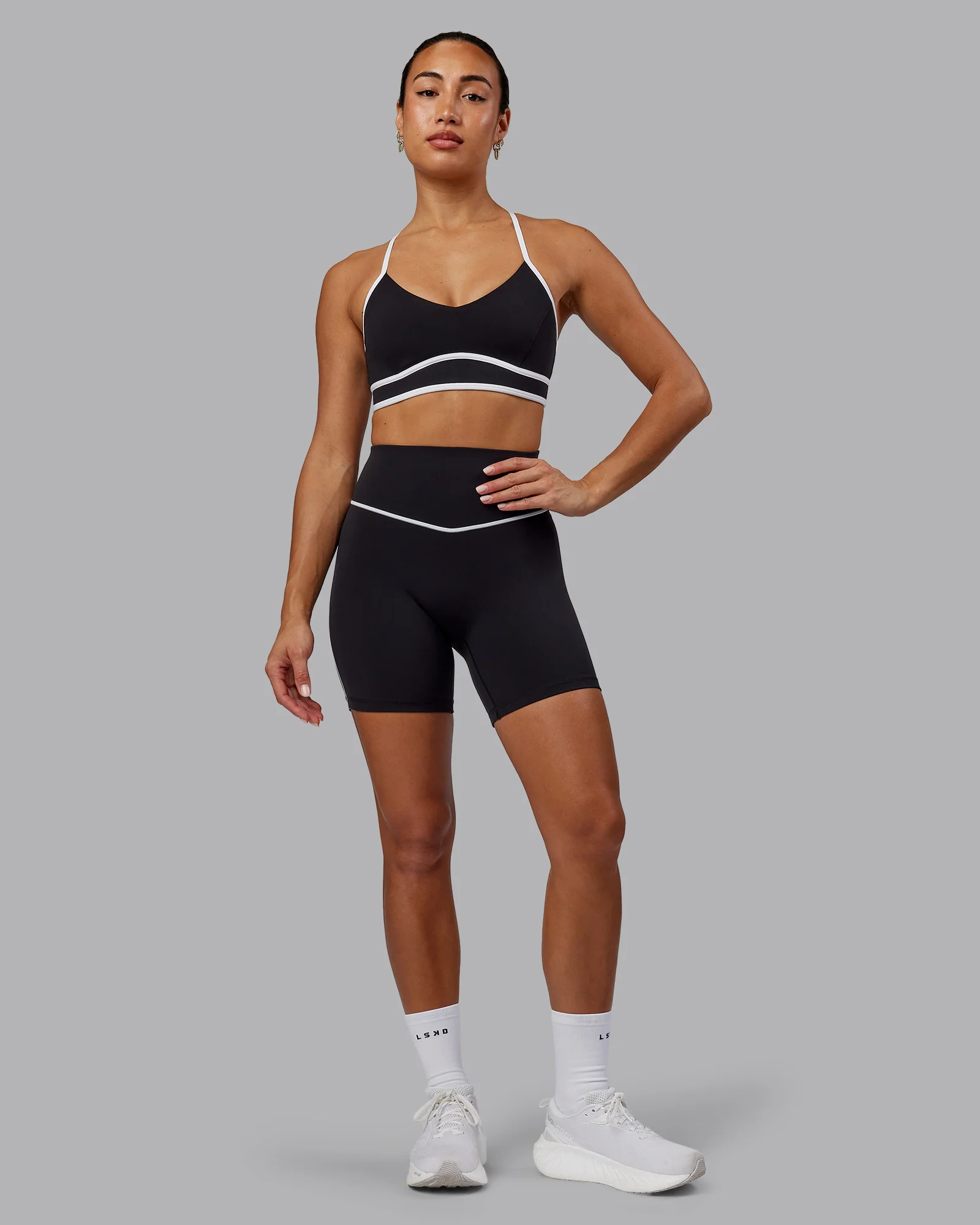 Contrast Sports Bra - Black-White - Image 7