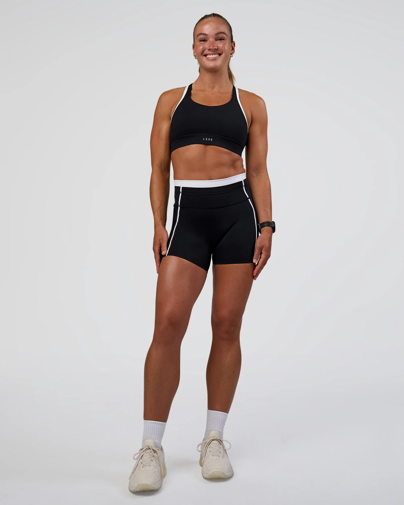 Distinction Sports Bra 2.0 - Black-White - Image 3