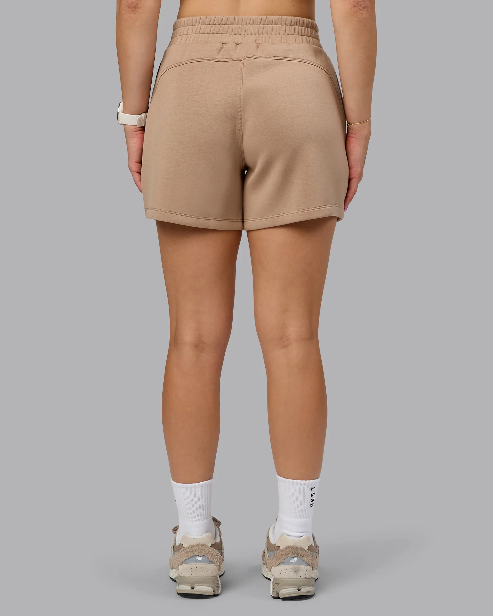 Elevate SoftTouch 4" Short - Light taupe - Image 4