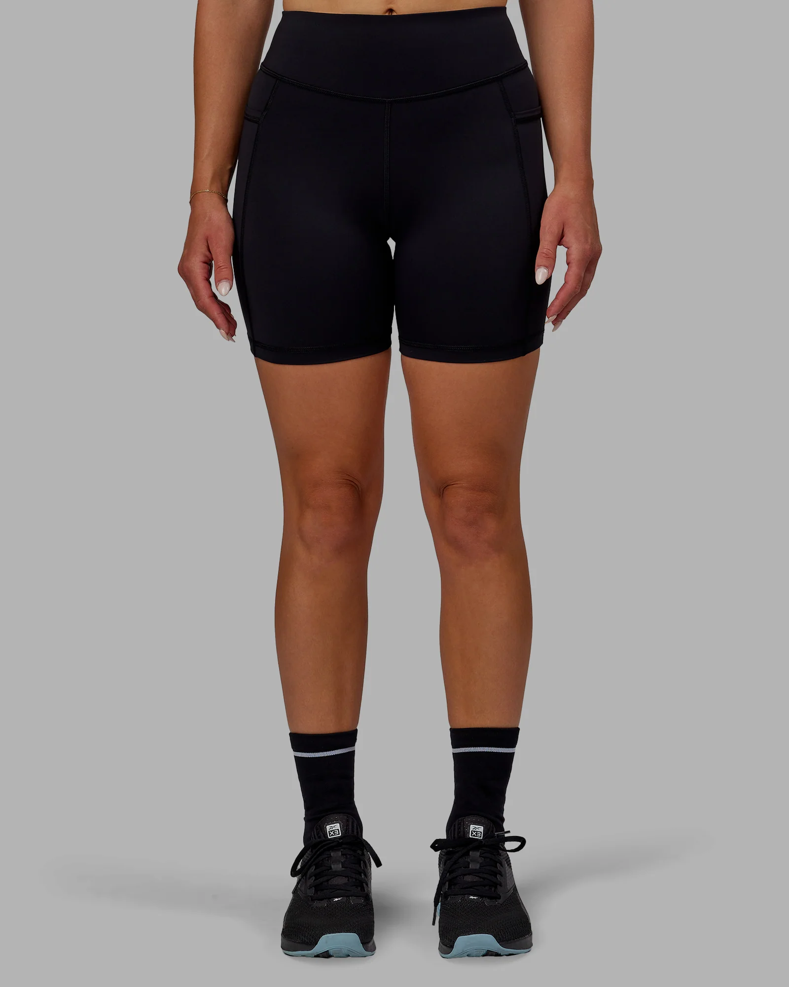 Elite High-Rise 6" Short Pockets - Black - Image 10