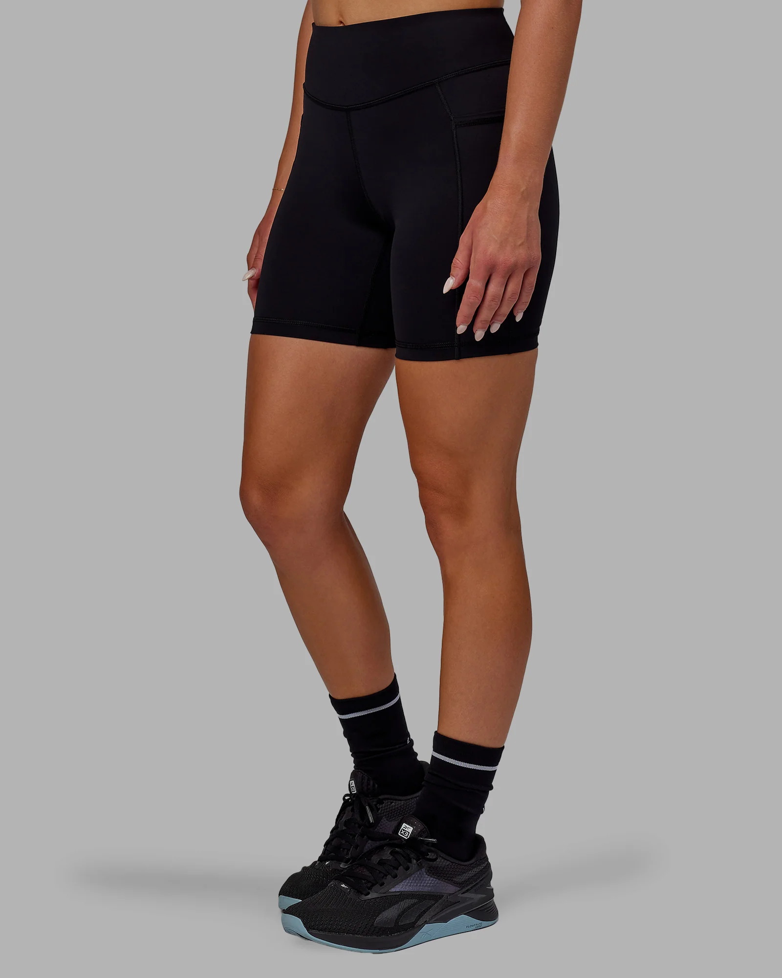 Elite High-Rise 6" Short Pockets - Black - Image 7
