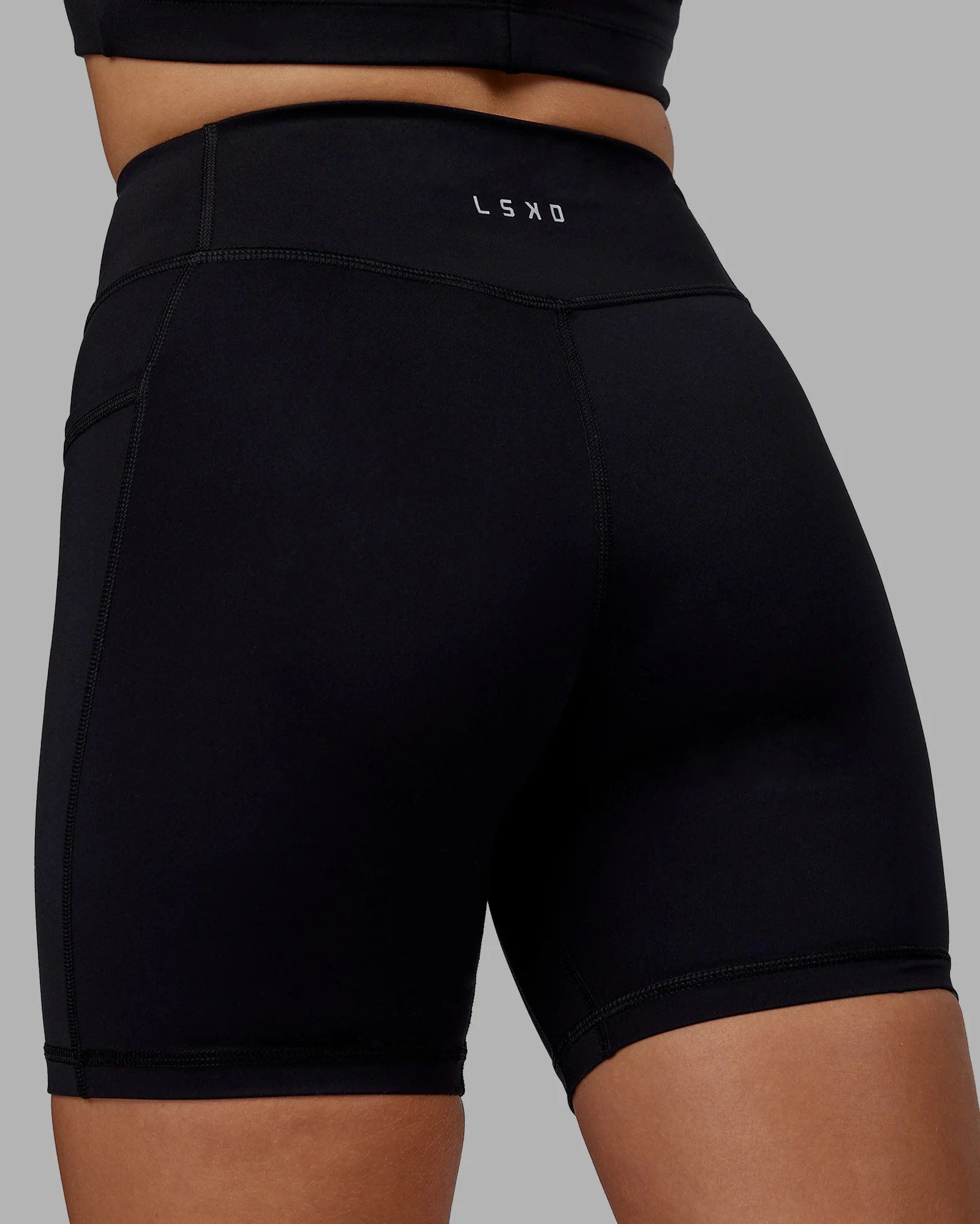 Elite High-Rise 6" Short Pockets - Black - Image 9
