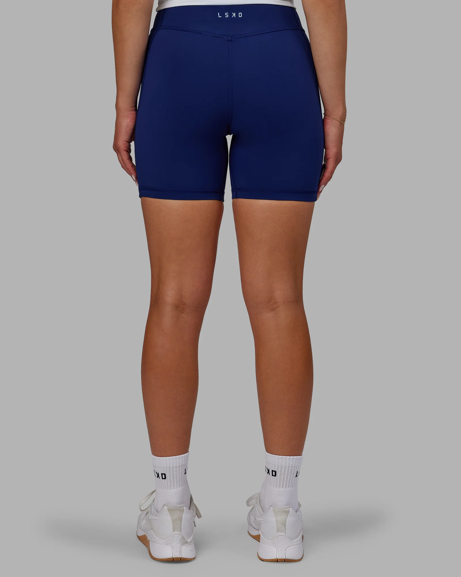 Elite High-Rise 6" Short Pockets - Midnight Blue - Image 8