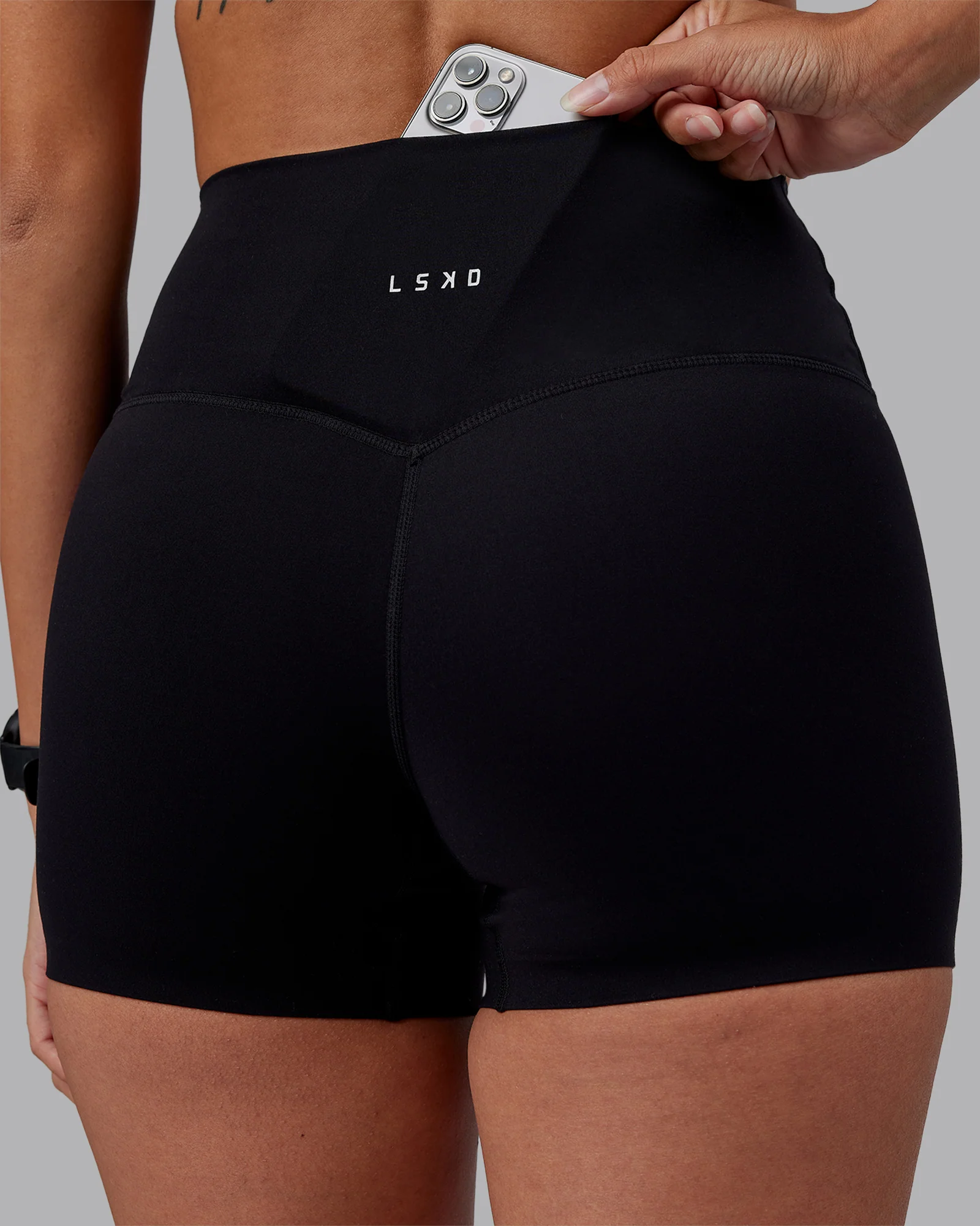 Elixir High-Rise 4" Short - Black - Image 6