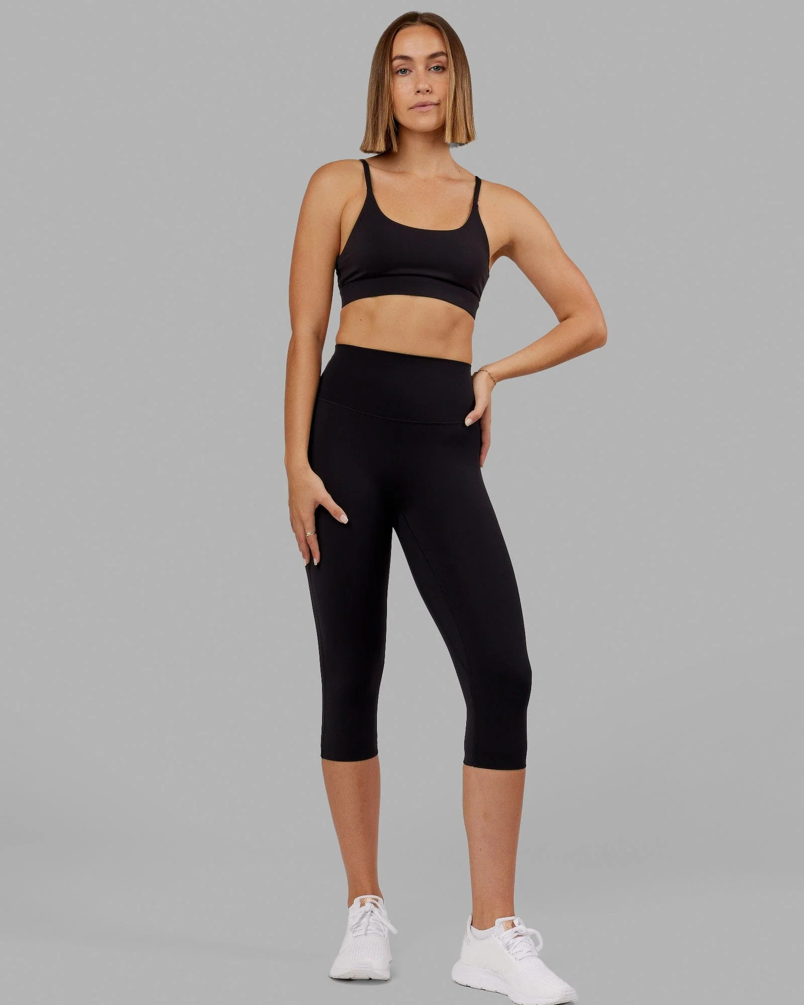Elixir Ultra High-Rise 3/4 Legging - Black - Image 5