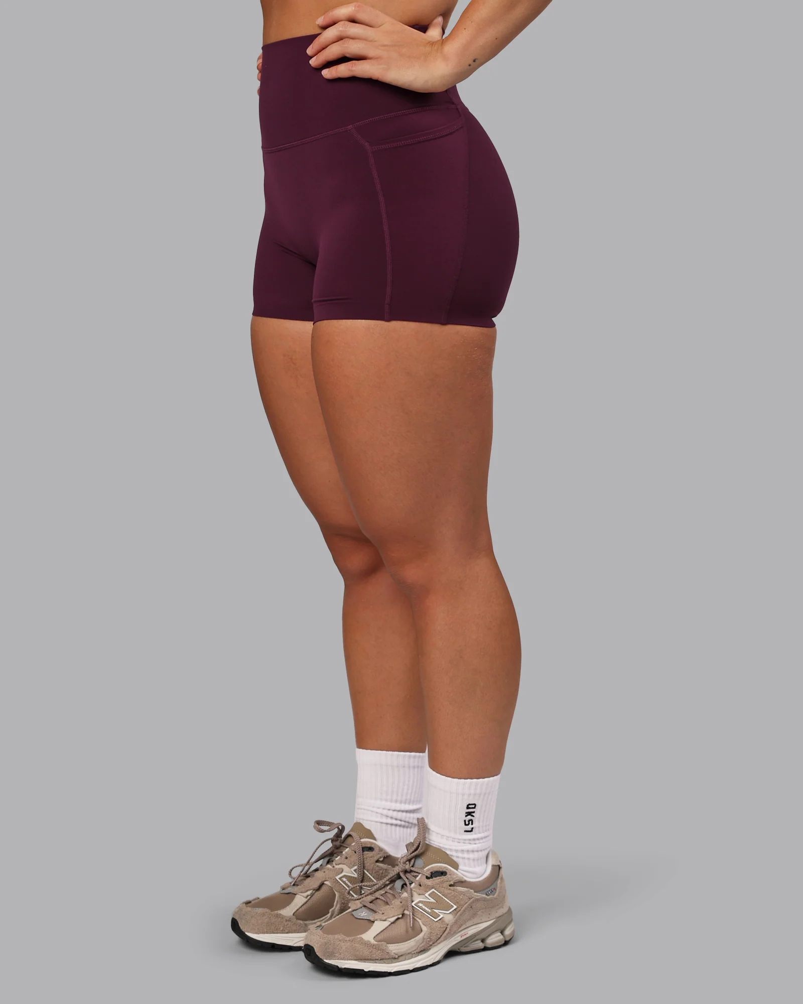 Elixir Ultra High-Rise 4" Short Pockets - Cherry Lacquer - Image 10