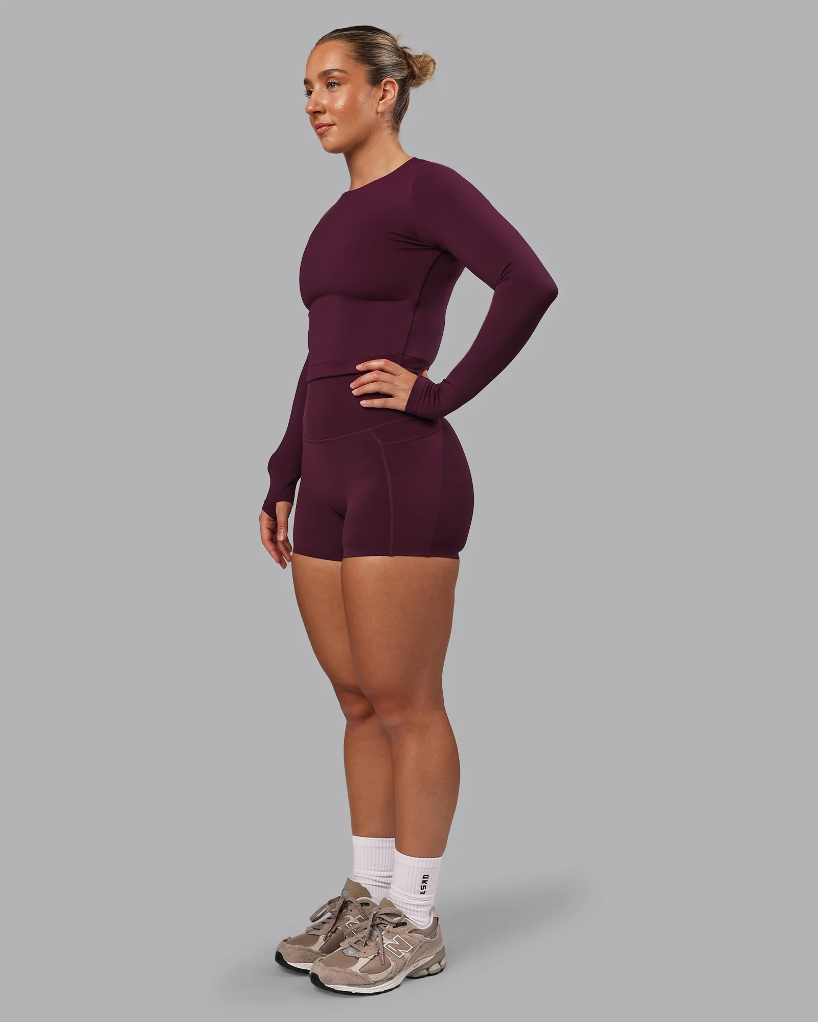 Elixir Ultra High-Rise 4" Short Pockets - Cherry Lacquer - Image 3