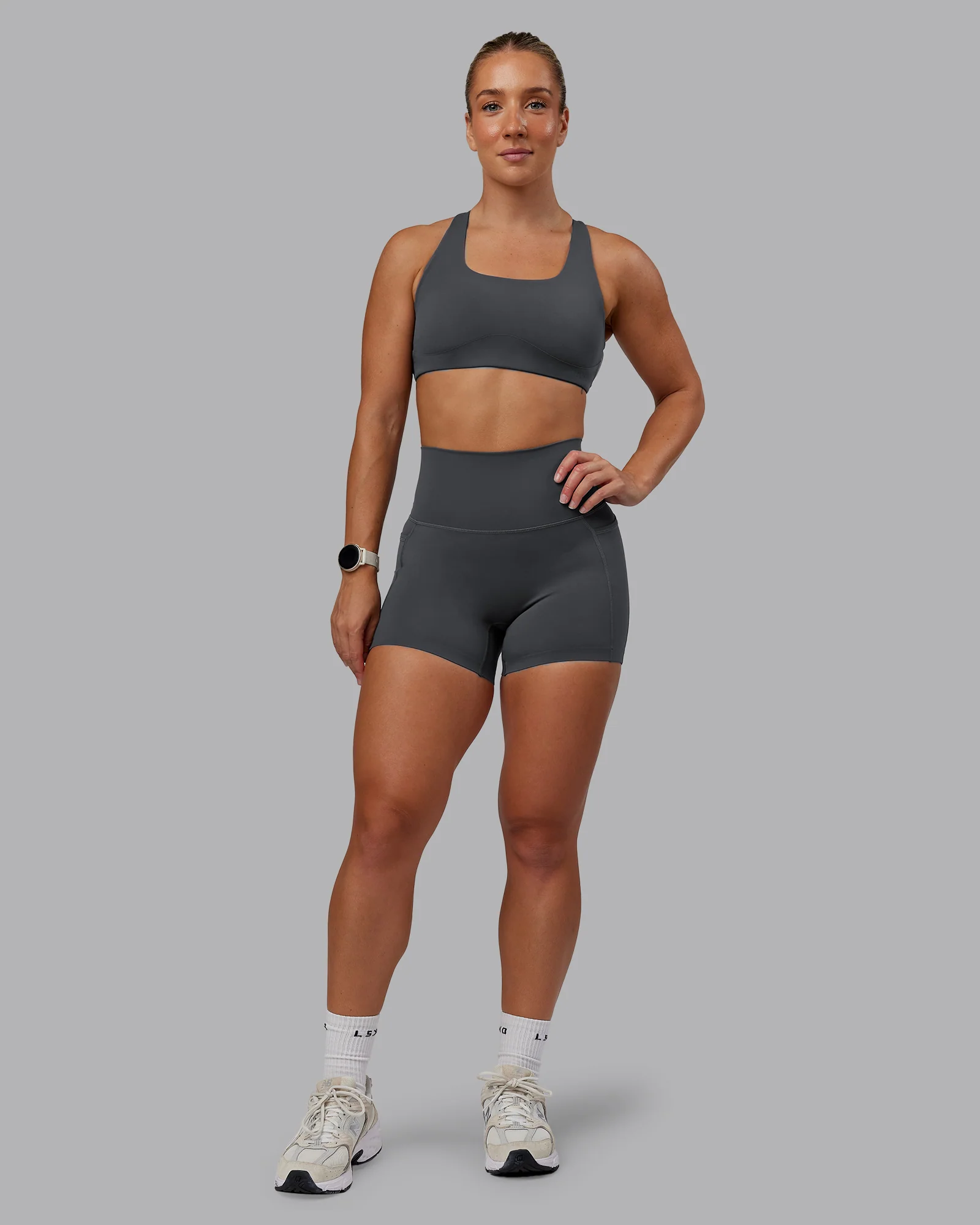 Elixir Ultra High-Rise 4" Short Pockets - Dark Storm - Image 3