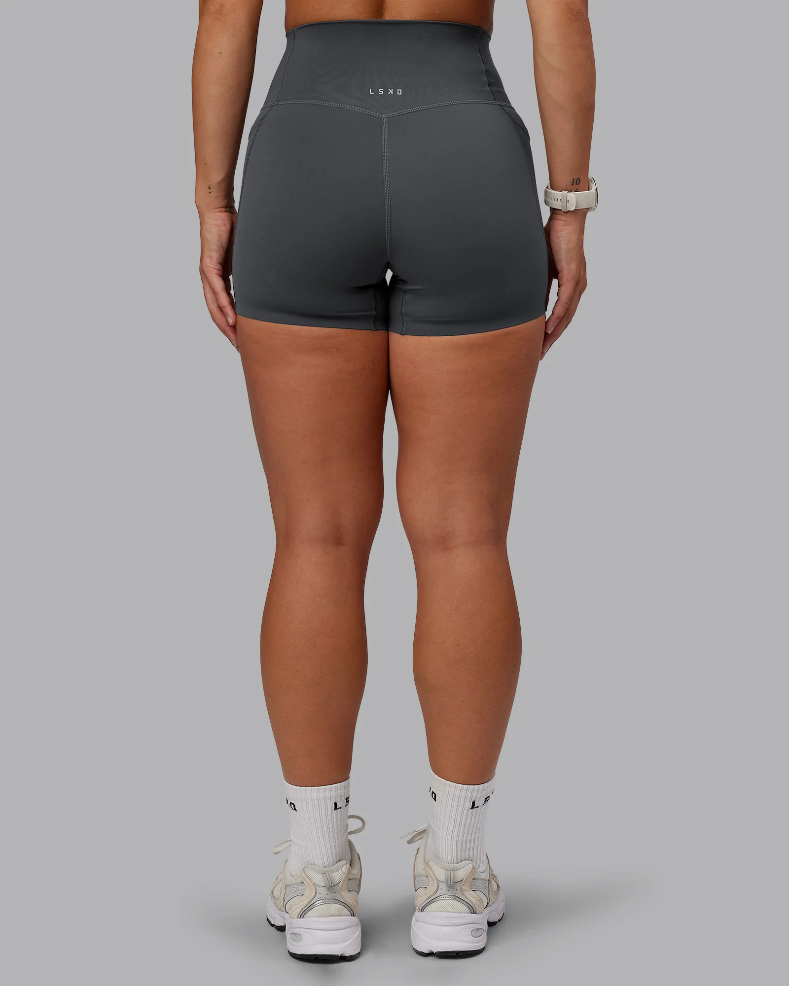 Elixir Ultra High-Rise 4" Short Pockets - Dark Storm - Image 4