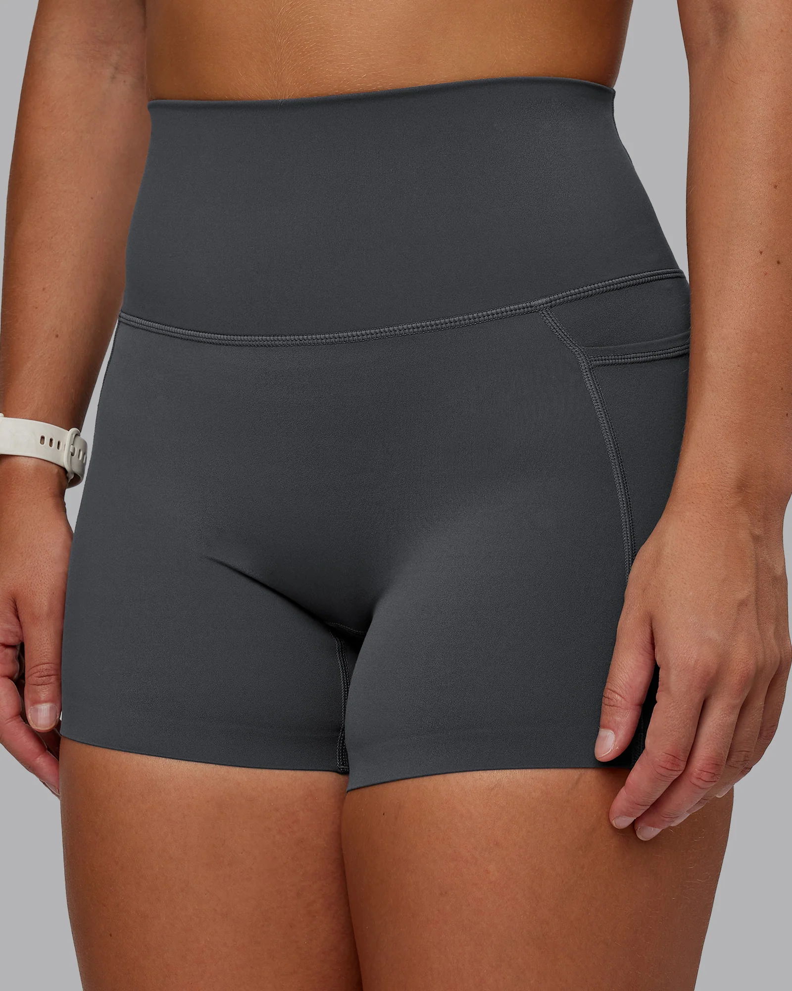 Elixir Ultra High-Rise 4" Short Pockets - Dark Storm - Image 7