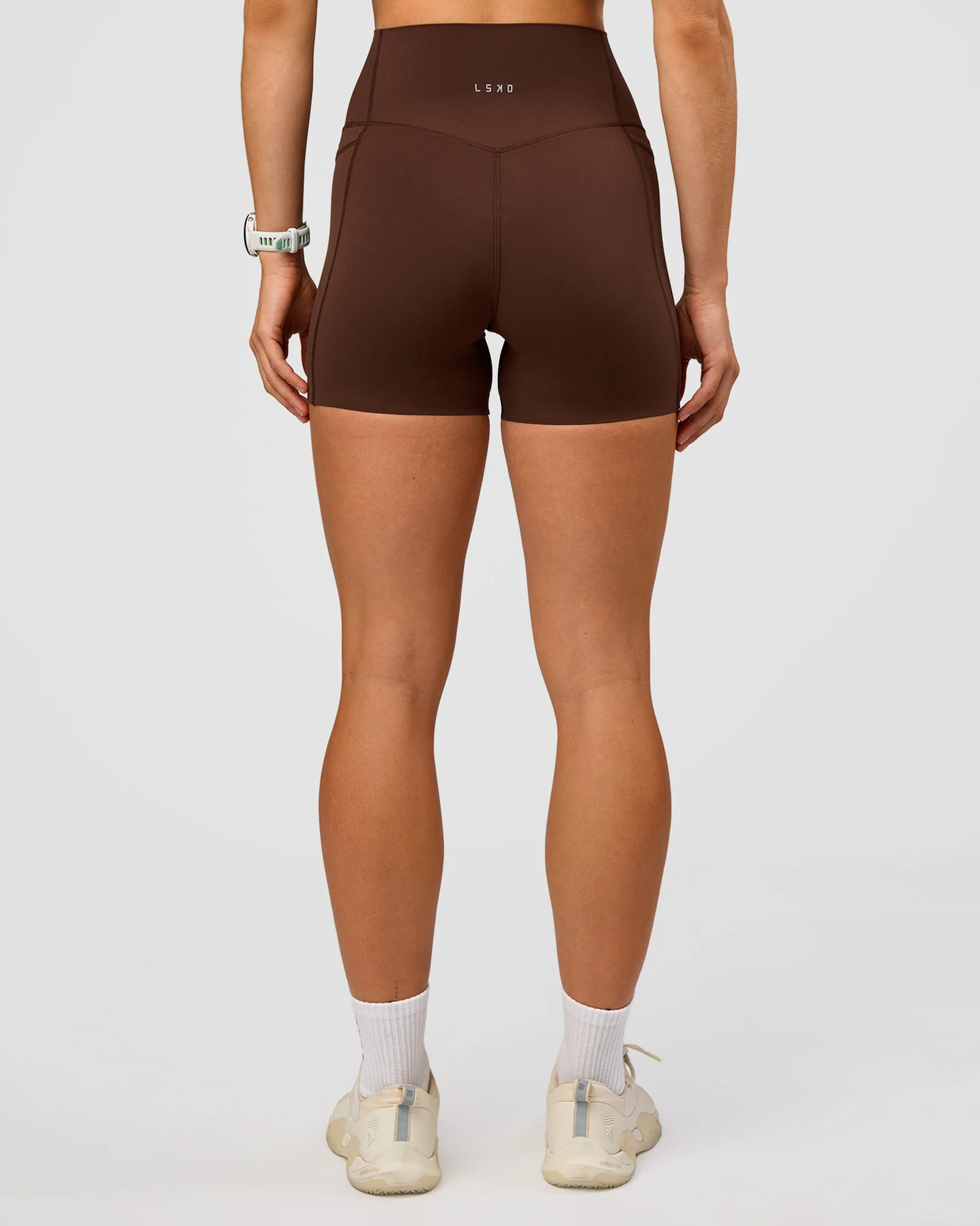 Elixir Ultra High-Rise 4" Short Pockets - Hot Chocolate - Image 4