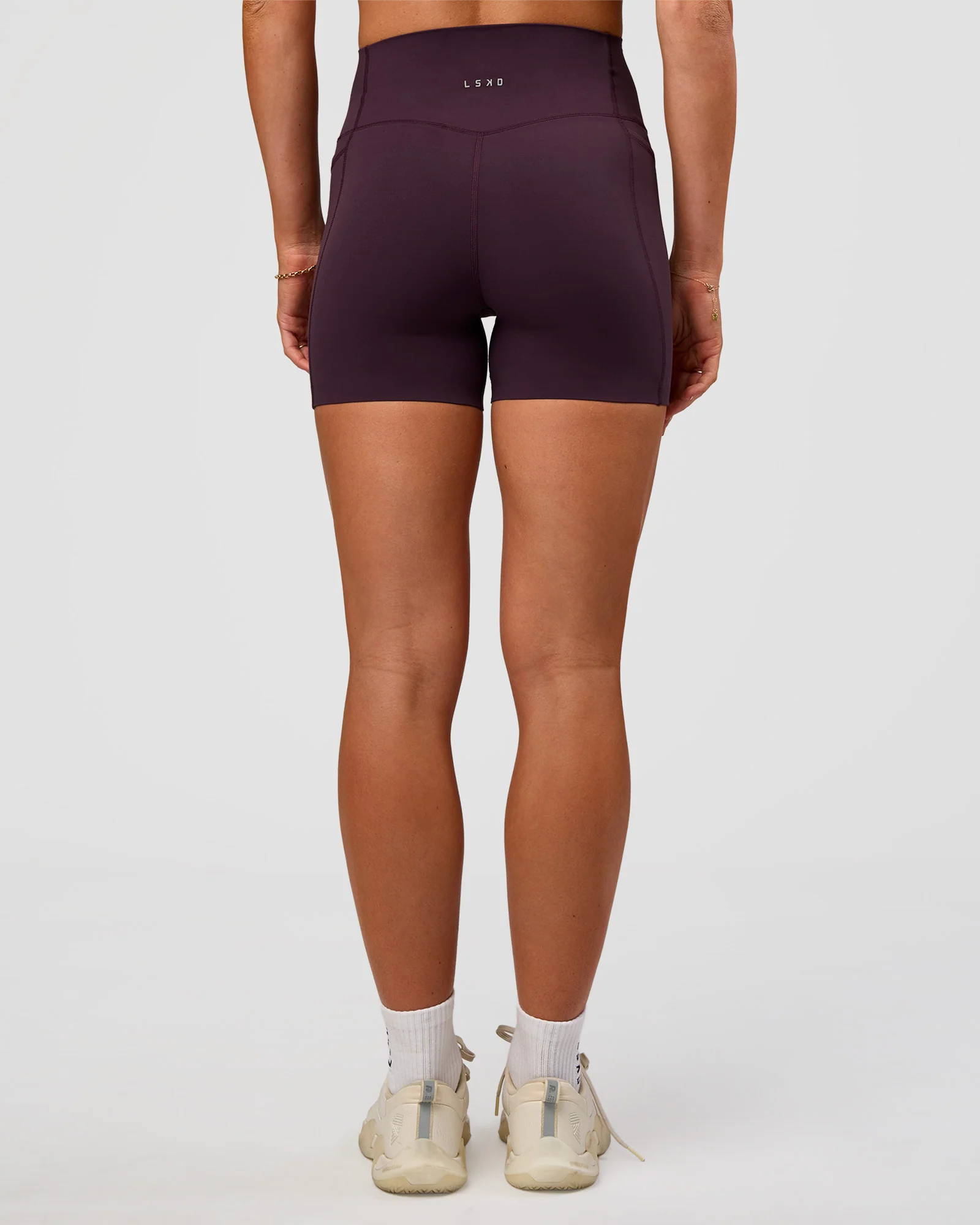 Elixir Ultra High-Rise 4" Short Pockets - Midnight Plum - Image 7