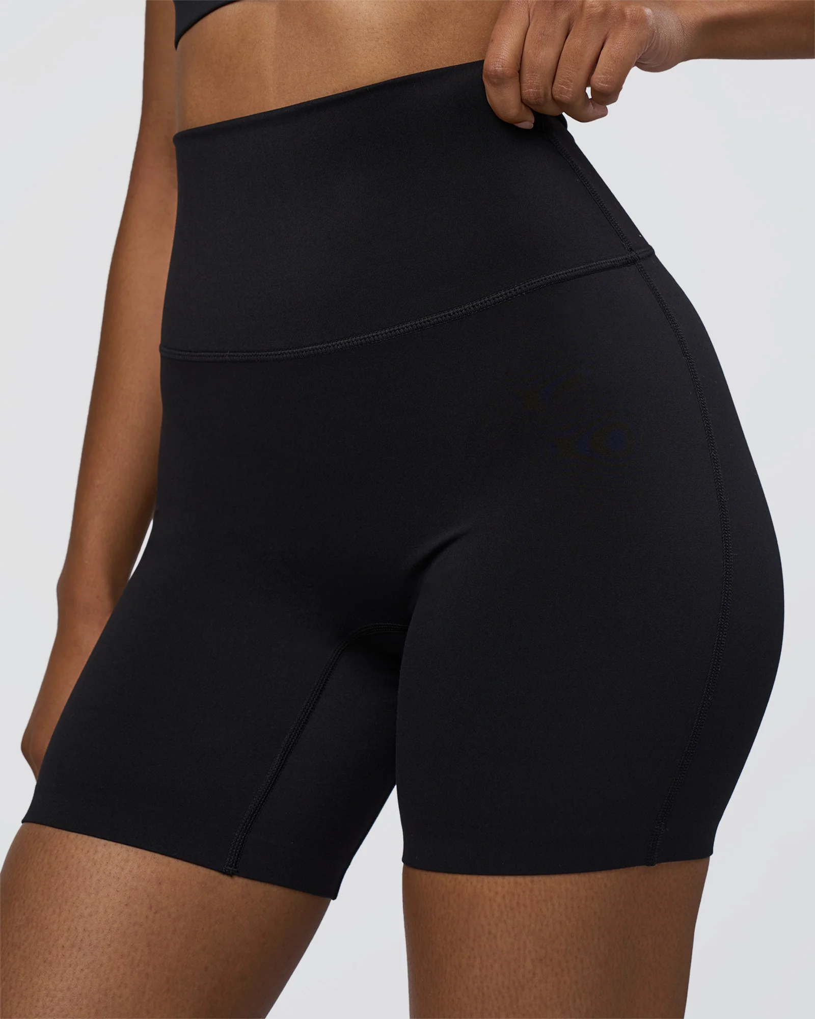 Elixir Ultra High-Rise 6" Short - Black - Image 3
