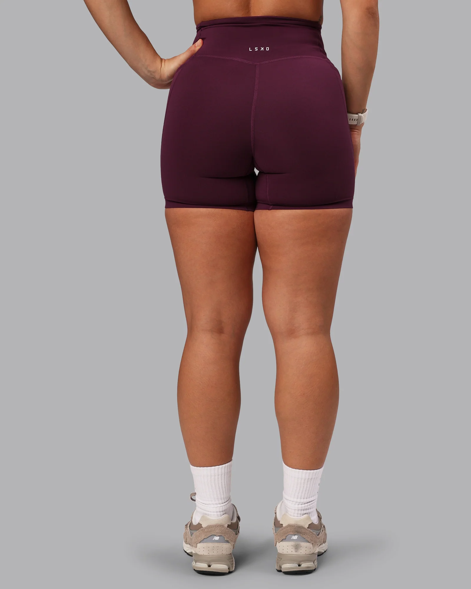 Elixir Ultra High-Rise 6" Short Pockets - Cherry Lacquer - Image 4