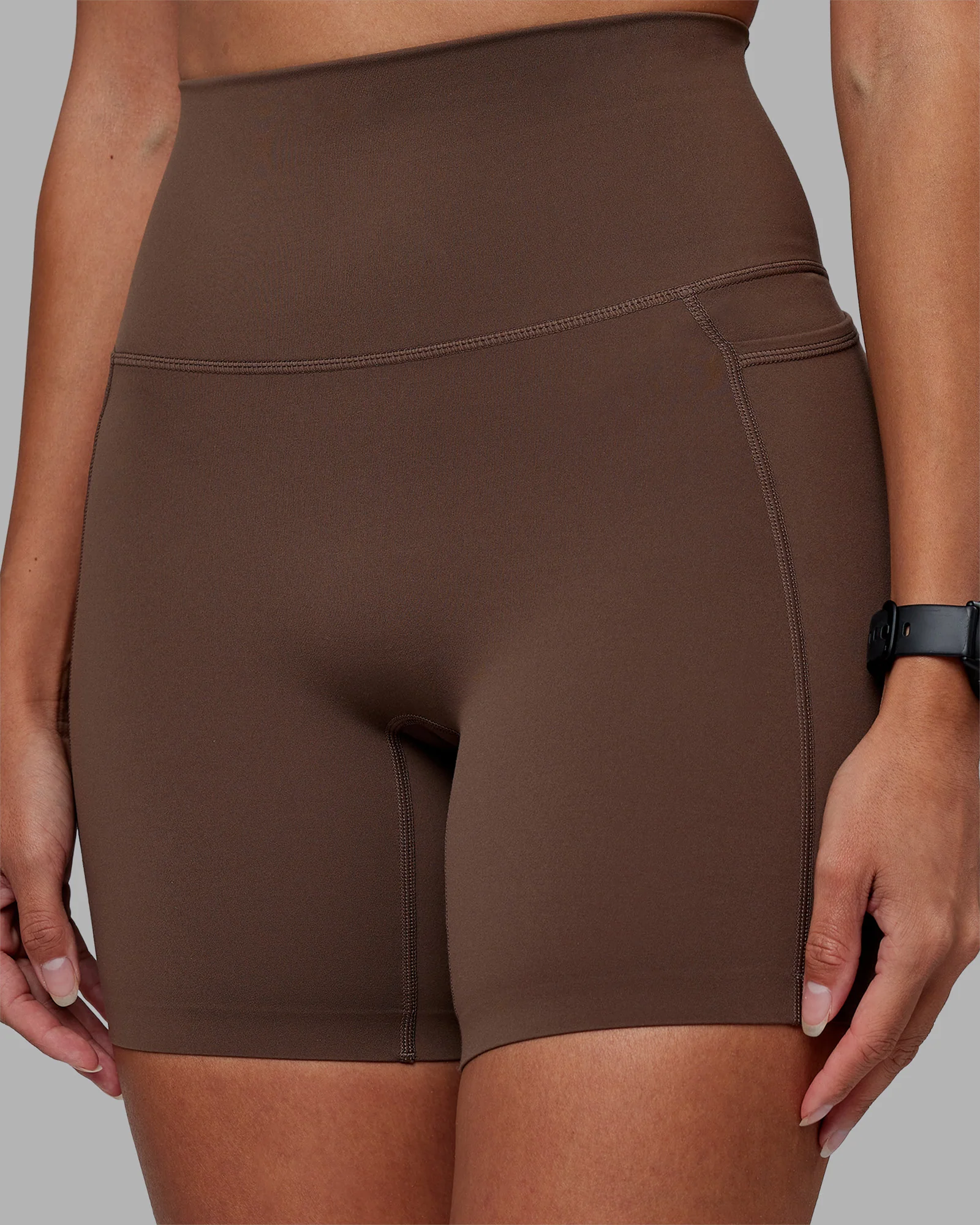 Elixir Ultra High-Rise 6" Short Pockets - Chocolate Martini - Image 11