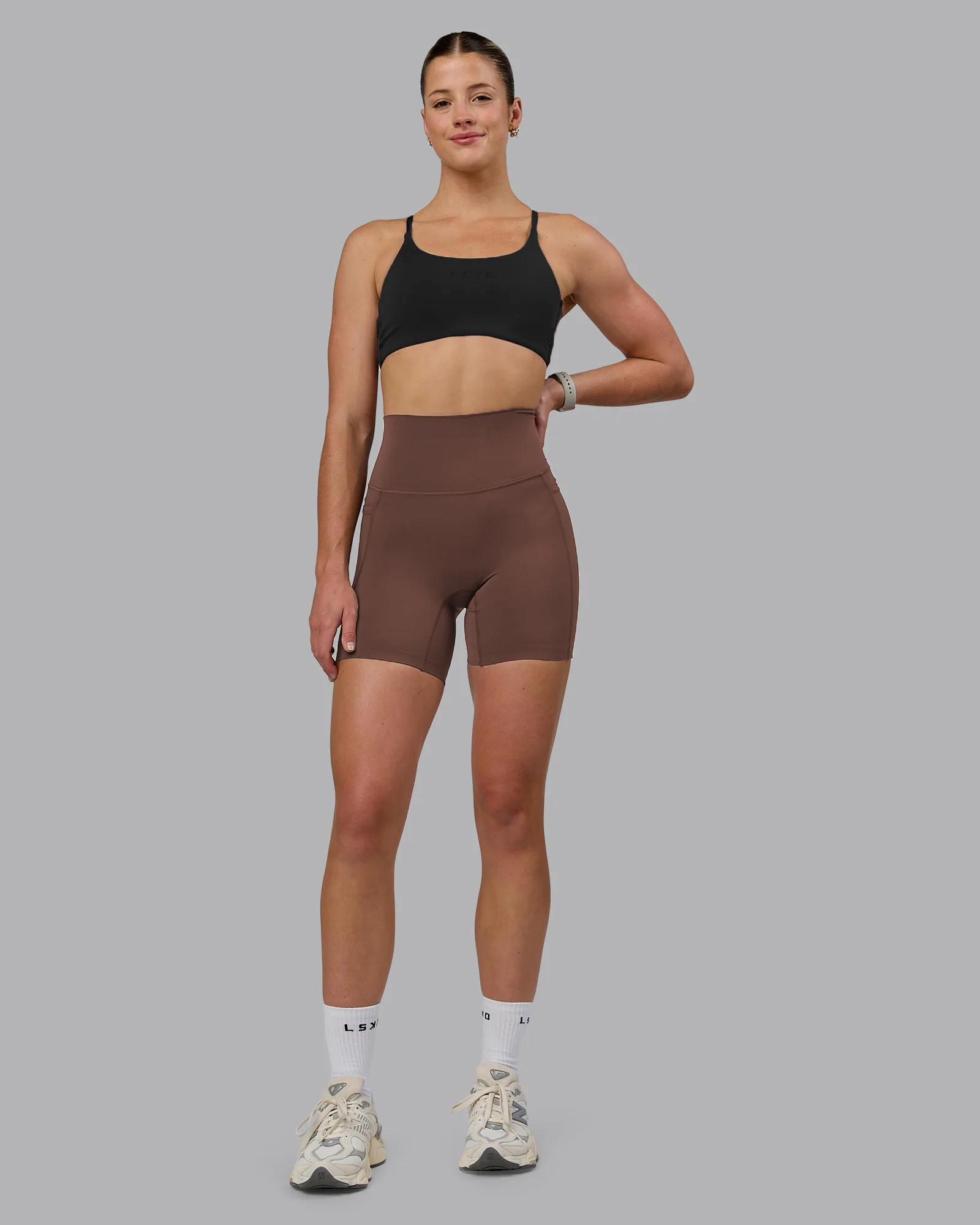 Elixir Ultra High-Rise 6" Short Pockets - Chocolate Martini - Image 2