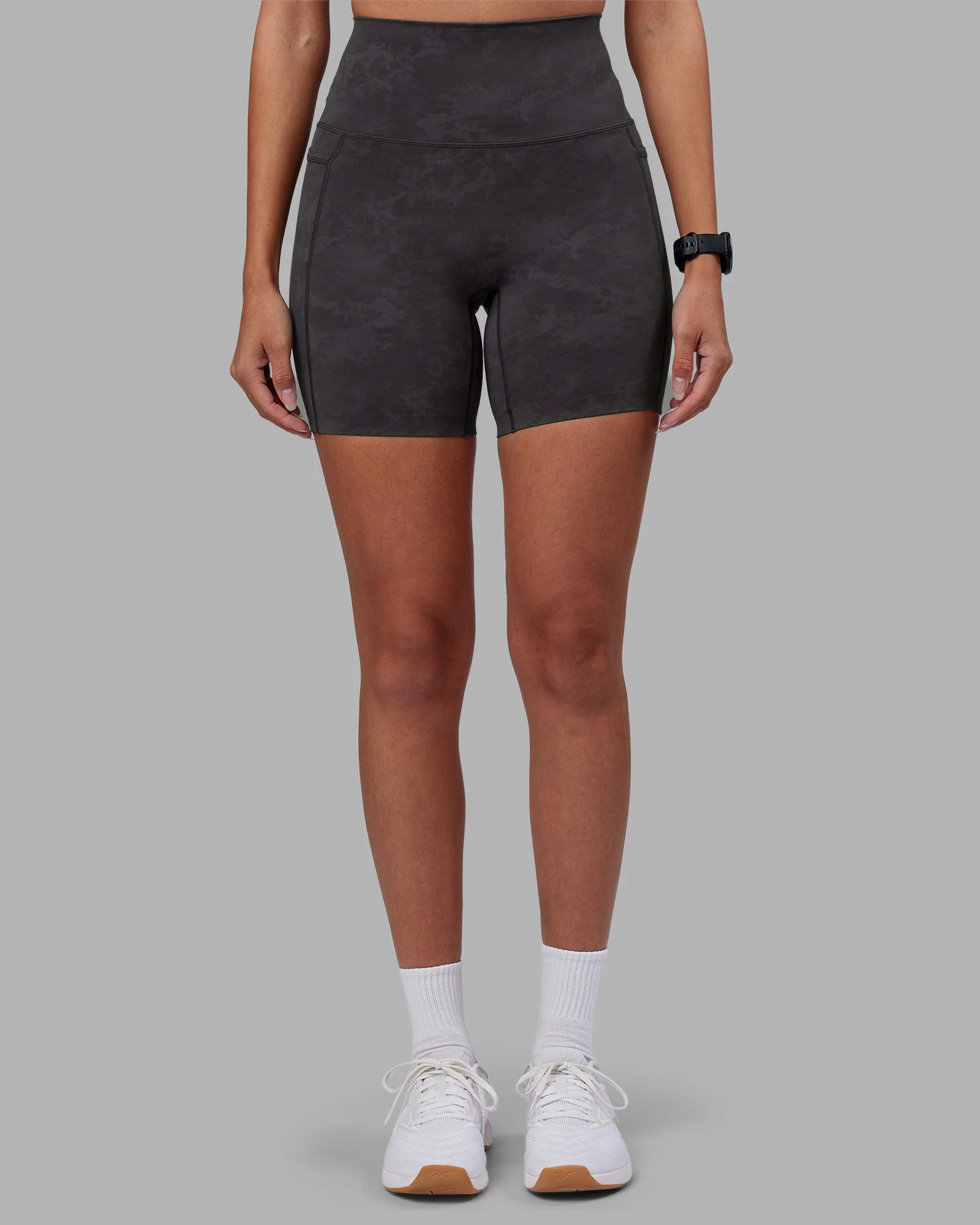 Elixir Ultra High-Rise 6" Short Pockets - Dark Storm Wash - Image 3