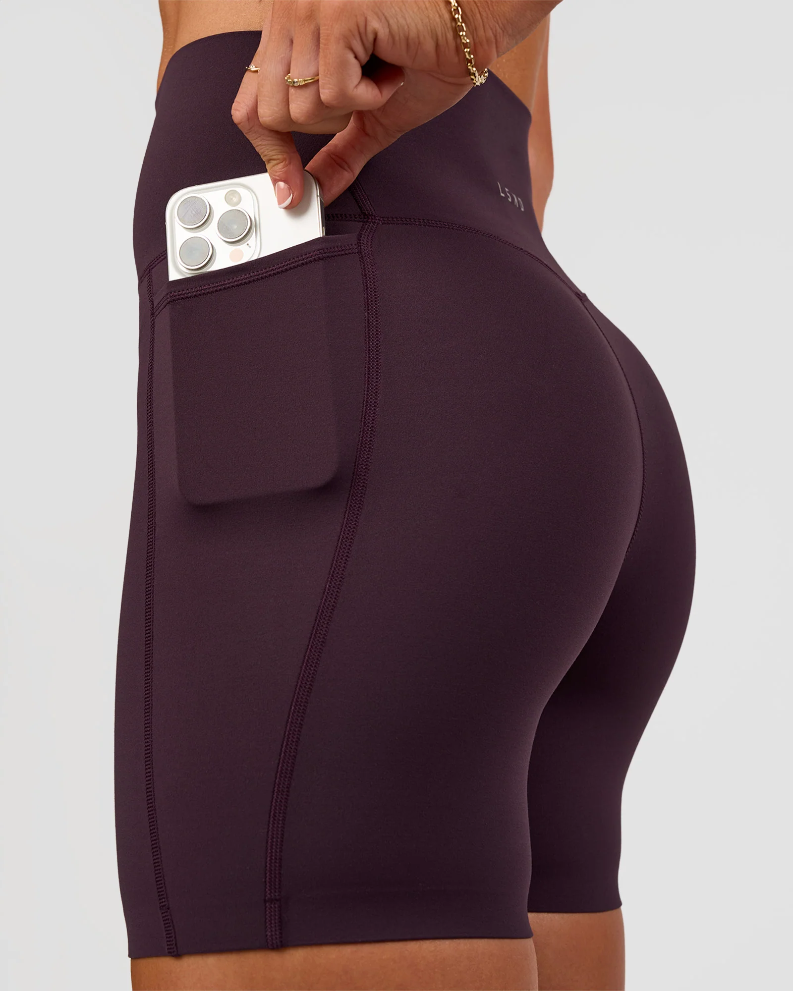 Elixir Ultra High-Rise 6” Short Pockets - Midnight Plum - Image 4
