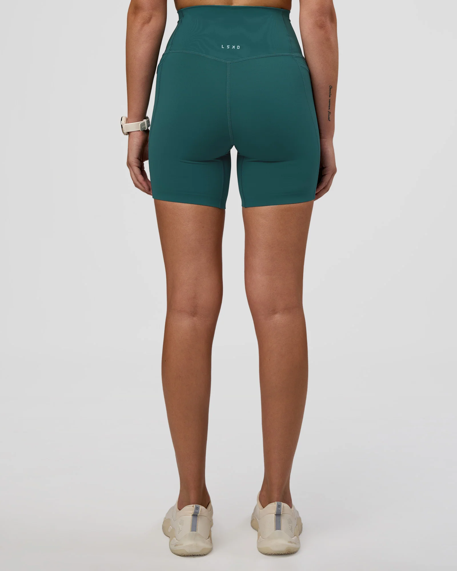 Elixir Ultra High-Rise 6" Short Pockets - Transformative Teal - Image 4