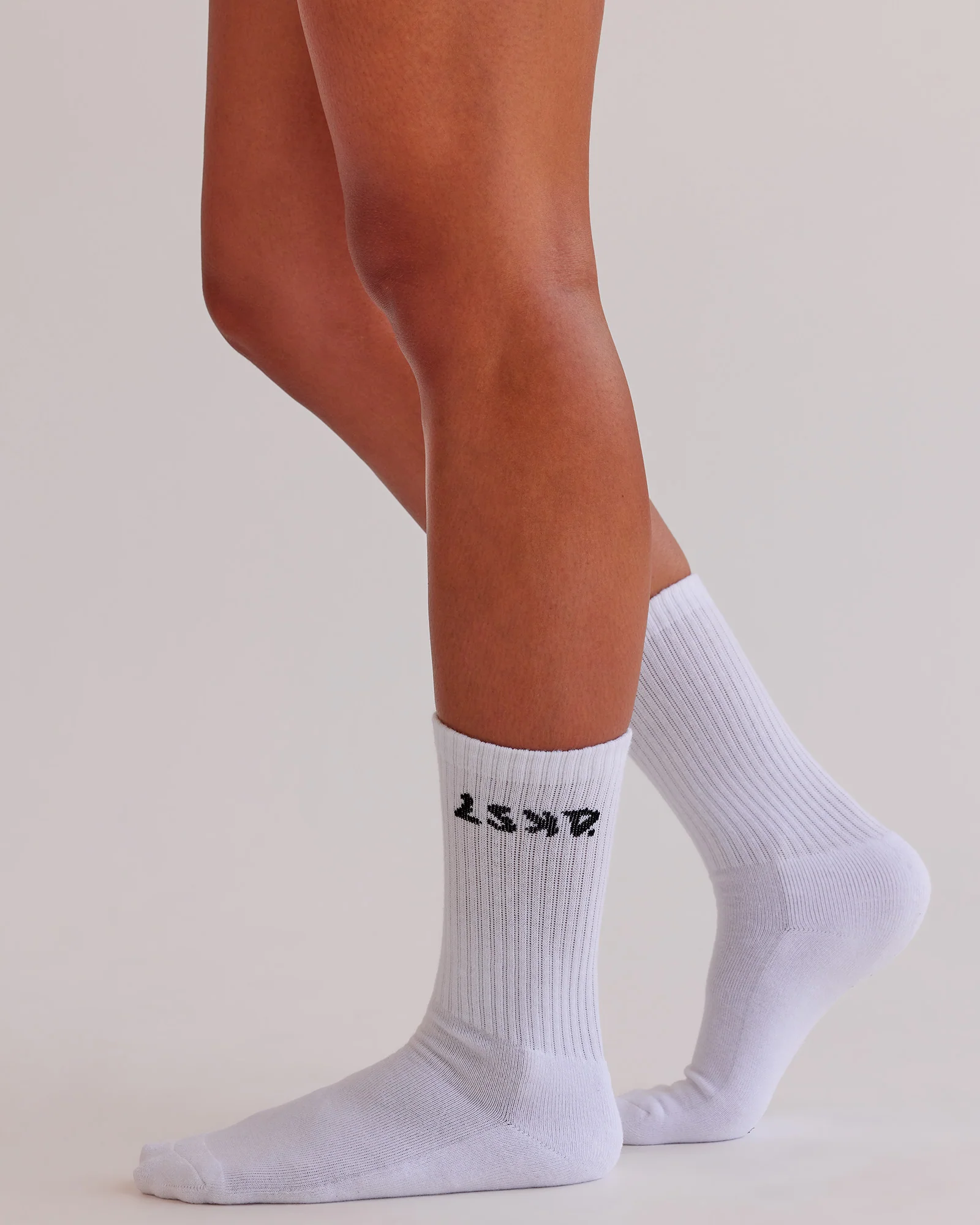 Endurance Crew Socks 3 Pack Box - White-Black-Chocolate Martini - Image 6