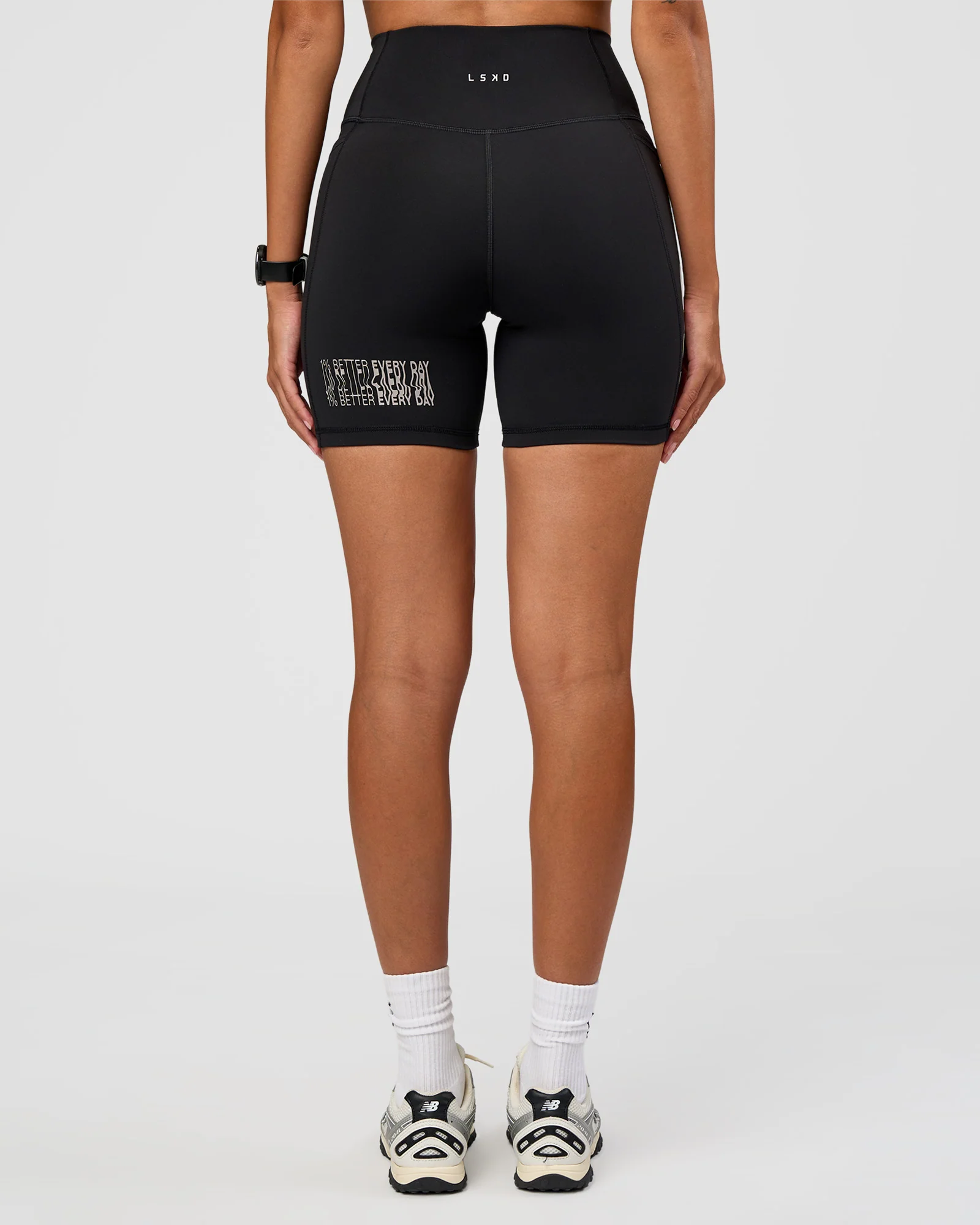 Fusion Hype Graphic Ultra High-Rise 6" Short Pockets - Black-Alloy - Image 10