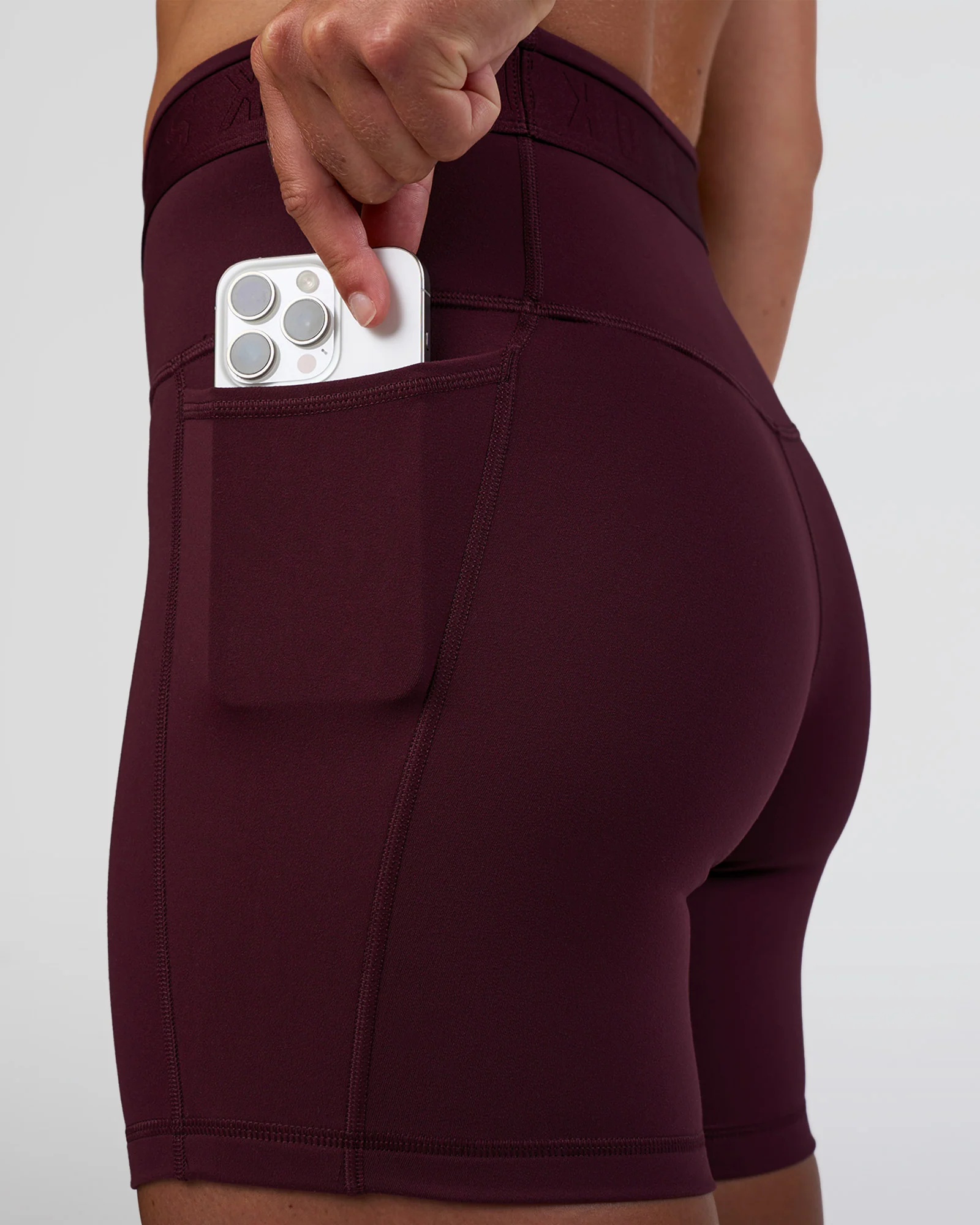 Fusion Jacquard High-Rise 6" Short Pockets - Cherry Lacquer - Image 3