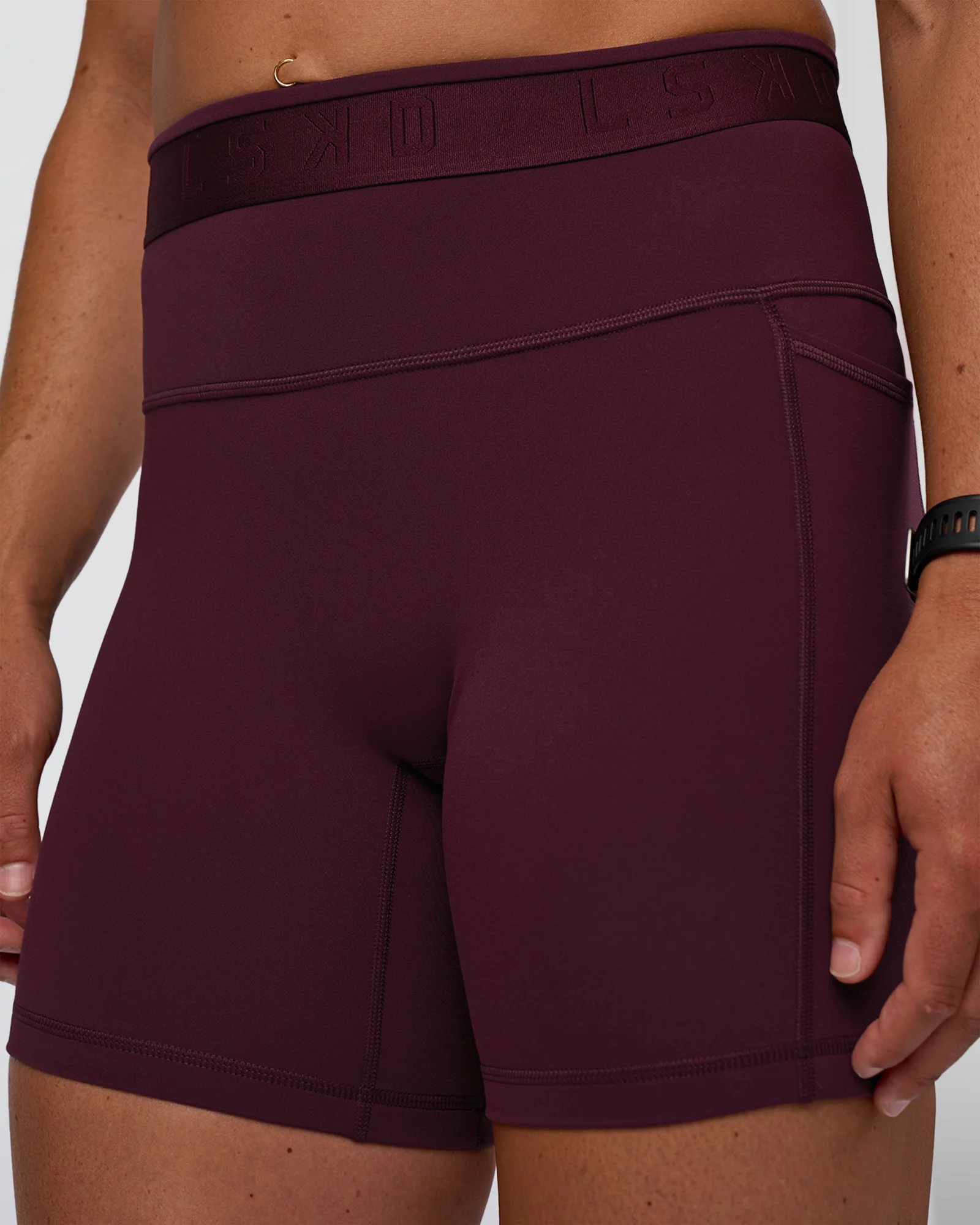 Fusion Jacquard High-Rise 6" Short Pockets - Cherry Lacquer - Image 7