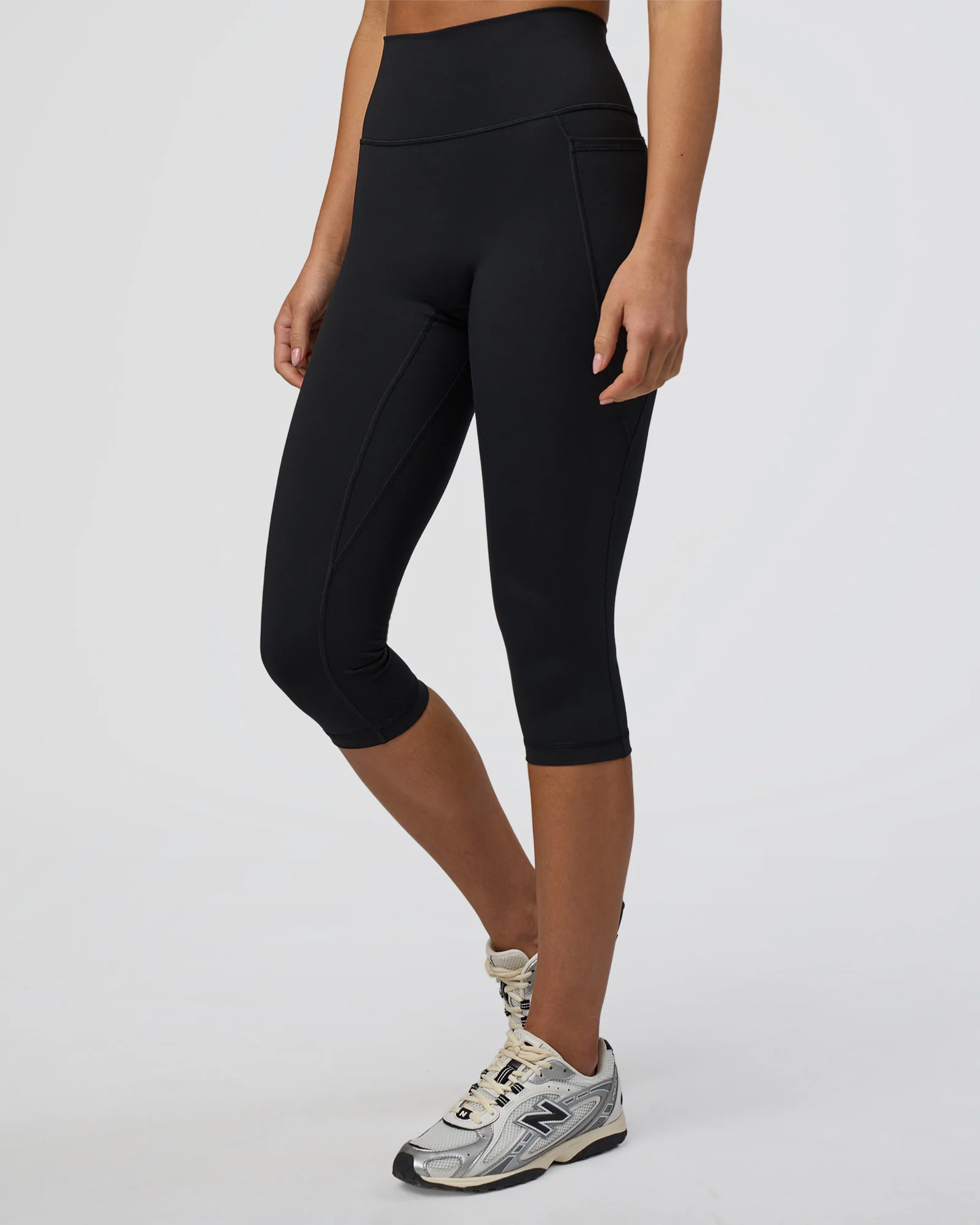 Fusion Ultra High-Rise 3/4 Legging Pockets - Black - Image 2