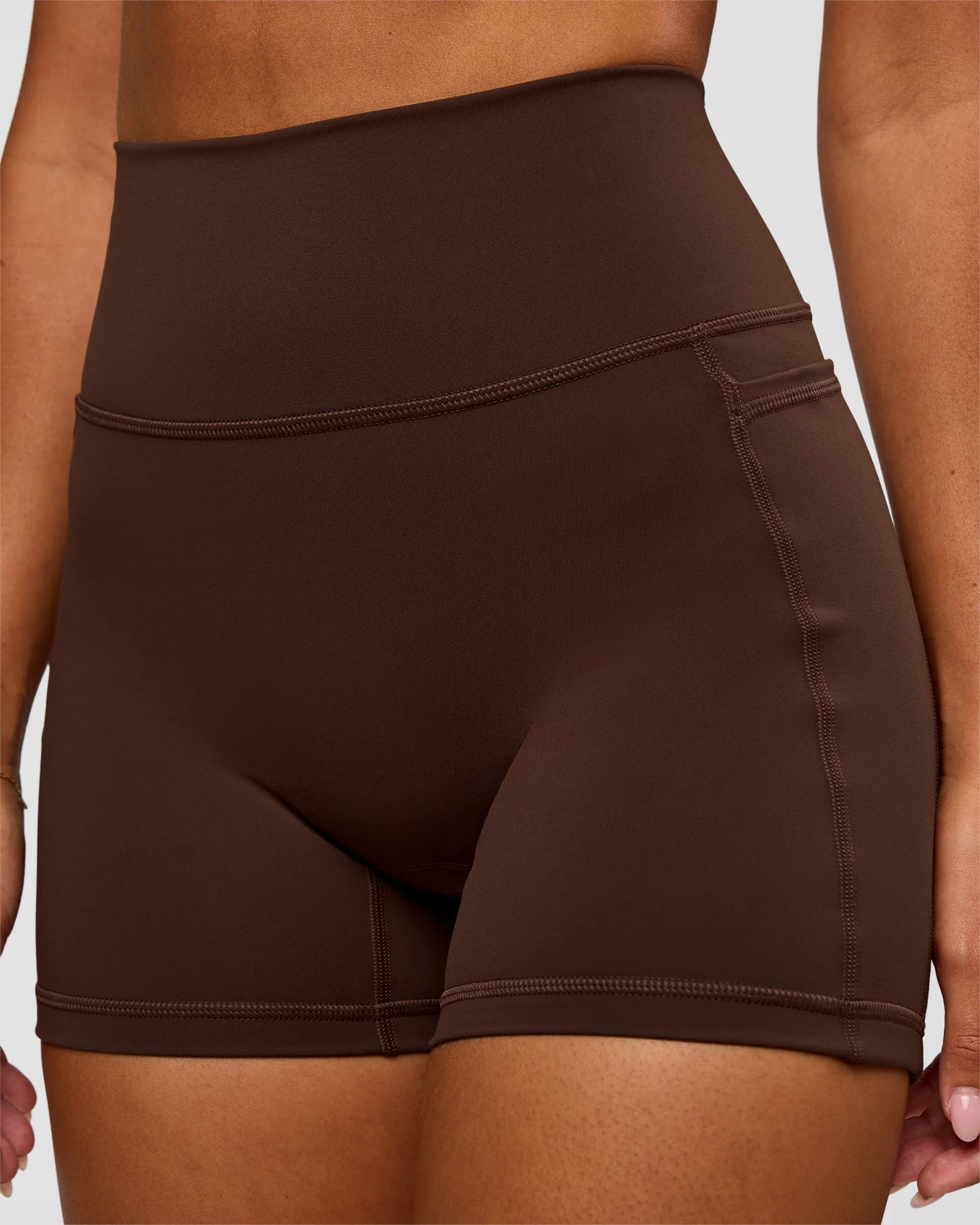 Fusion Ultra High-Rise 4" Short Pockets - Hot Chocolate - Image 11